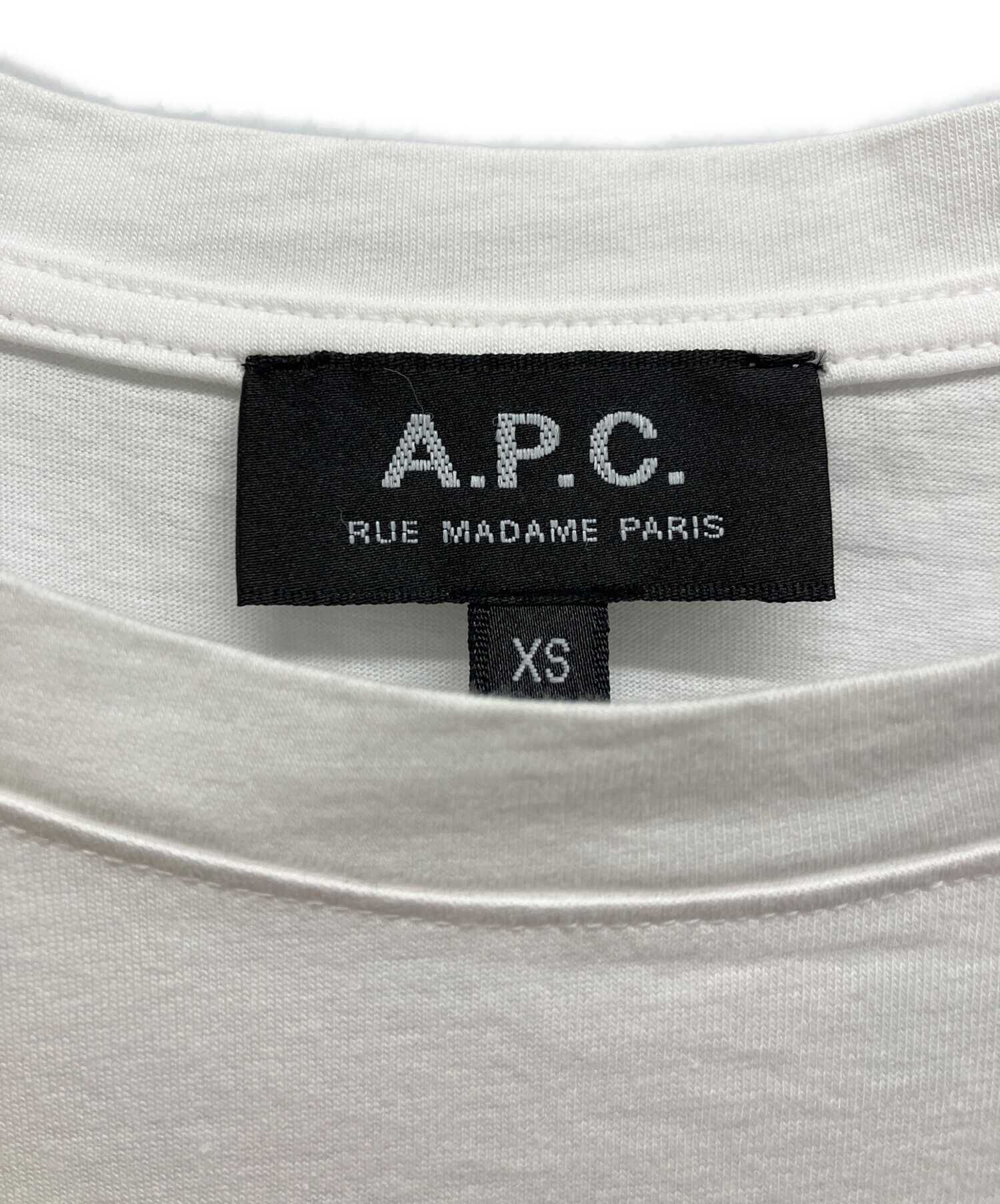 中古・古着通販】A.P.C. (アーペーセー) ロゴプリントTシャツ ホワイト