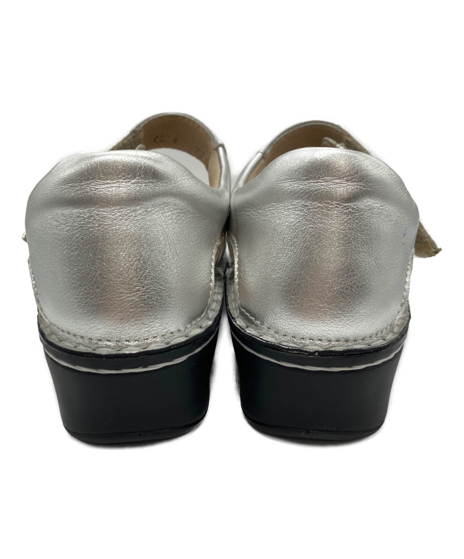 Finn Comfort フィンコンフォート サンダル シルバー3.5 中古・古着通販】Finn Comfort (フィンコンフォート) サンダル