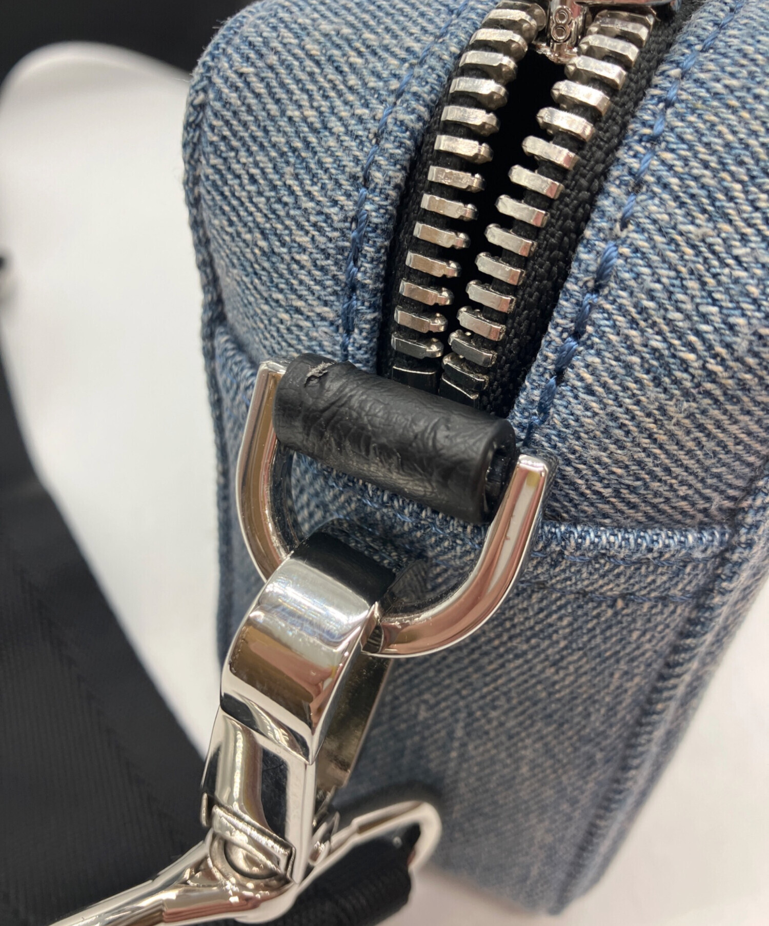 中古・古着通販】DIESEL (ディーゼル) DIESEL ミニクロスボディカメラ