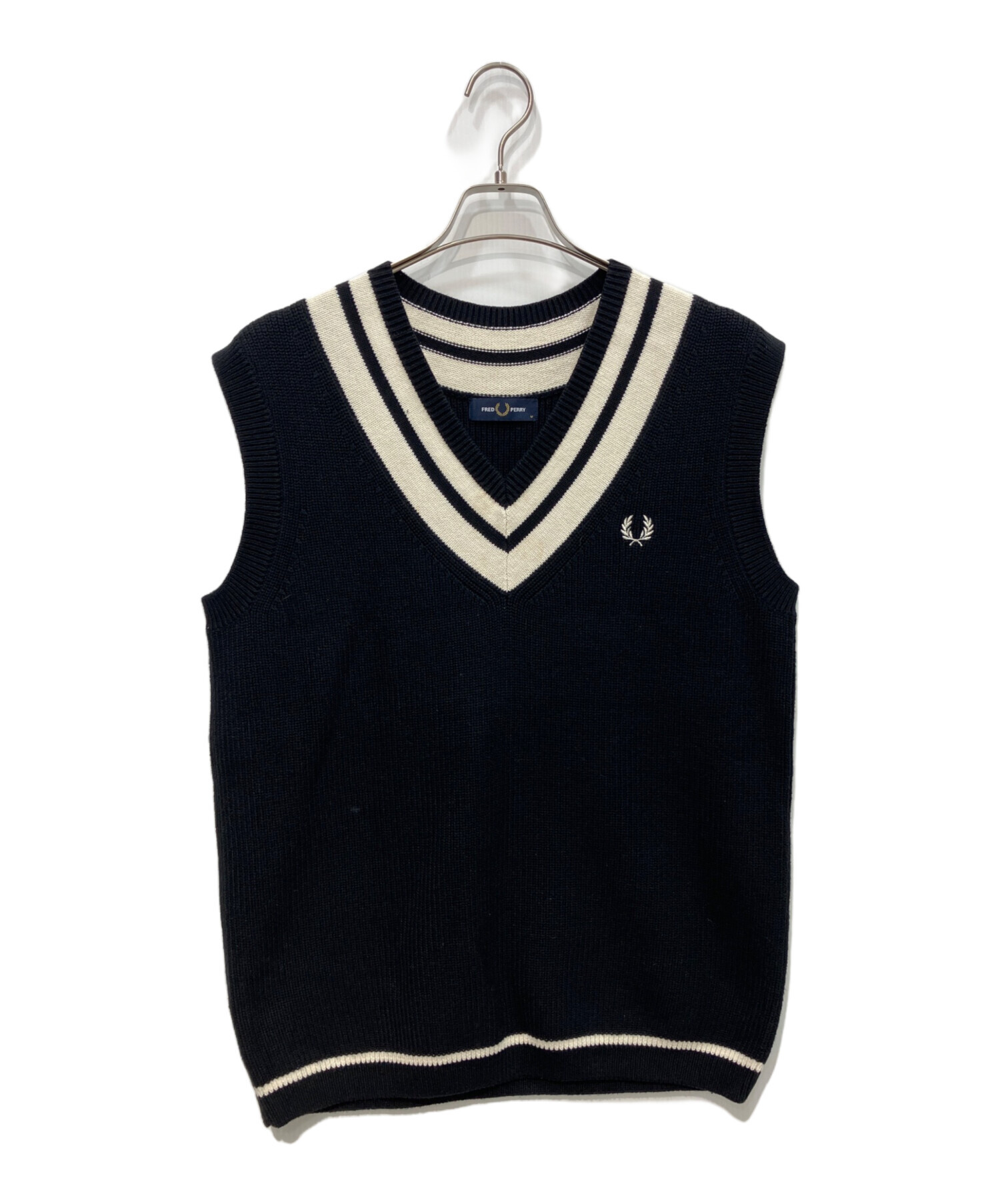 中古・古着通販】FRED PERRY (フレッドペリー) Striped Trim V-Neck
