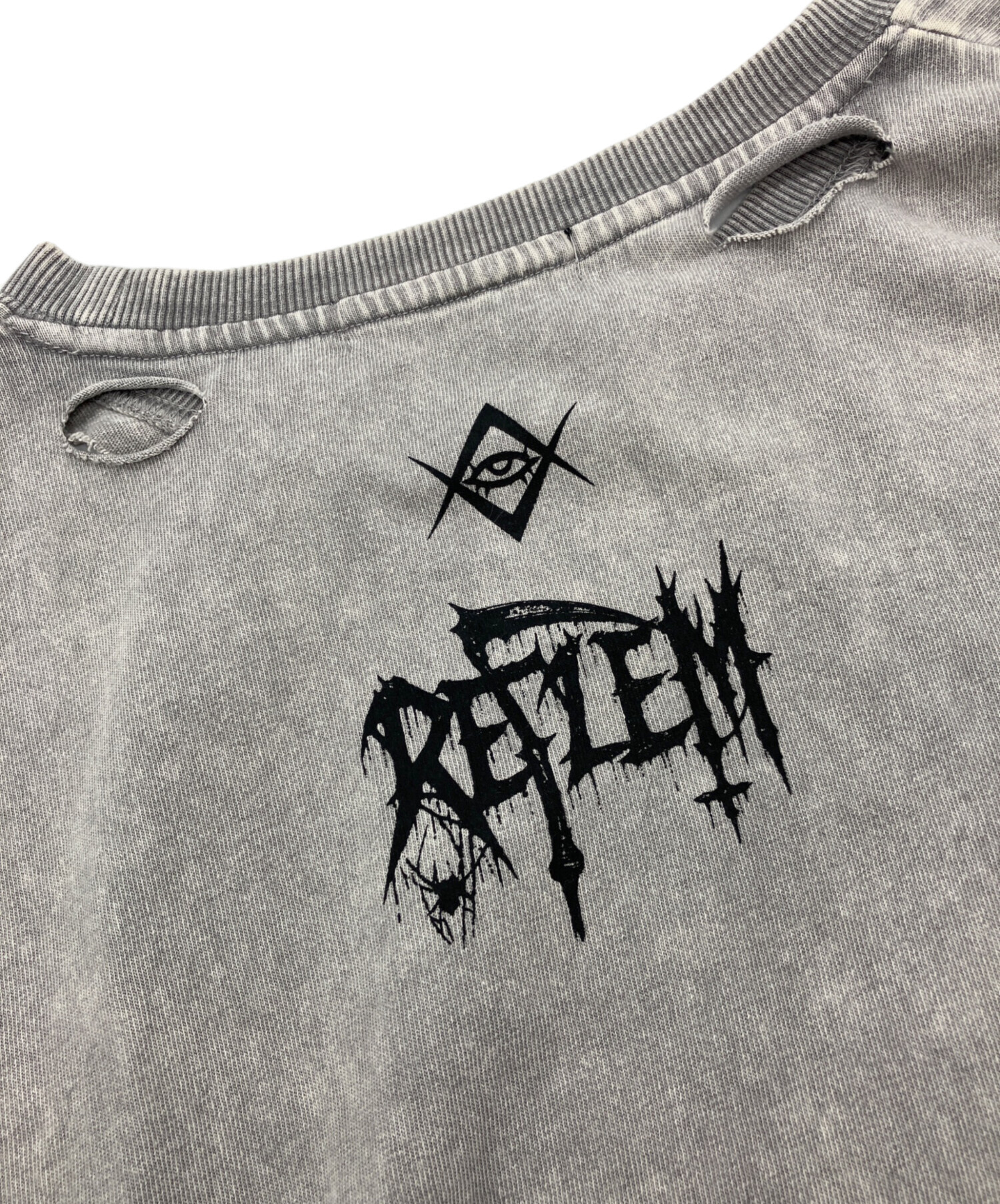 中古・古着通販】REFLEM (レフレム) 安全ピン付きダメージTシャツ