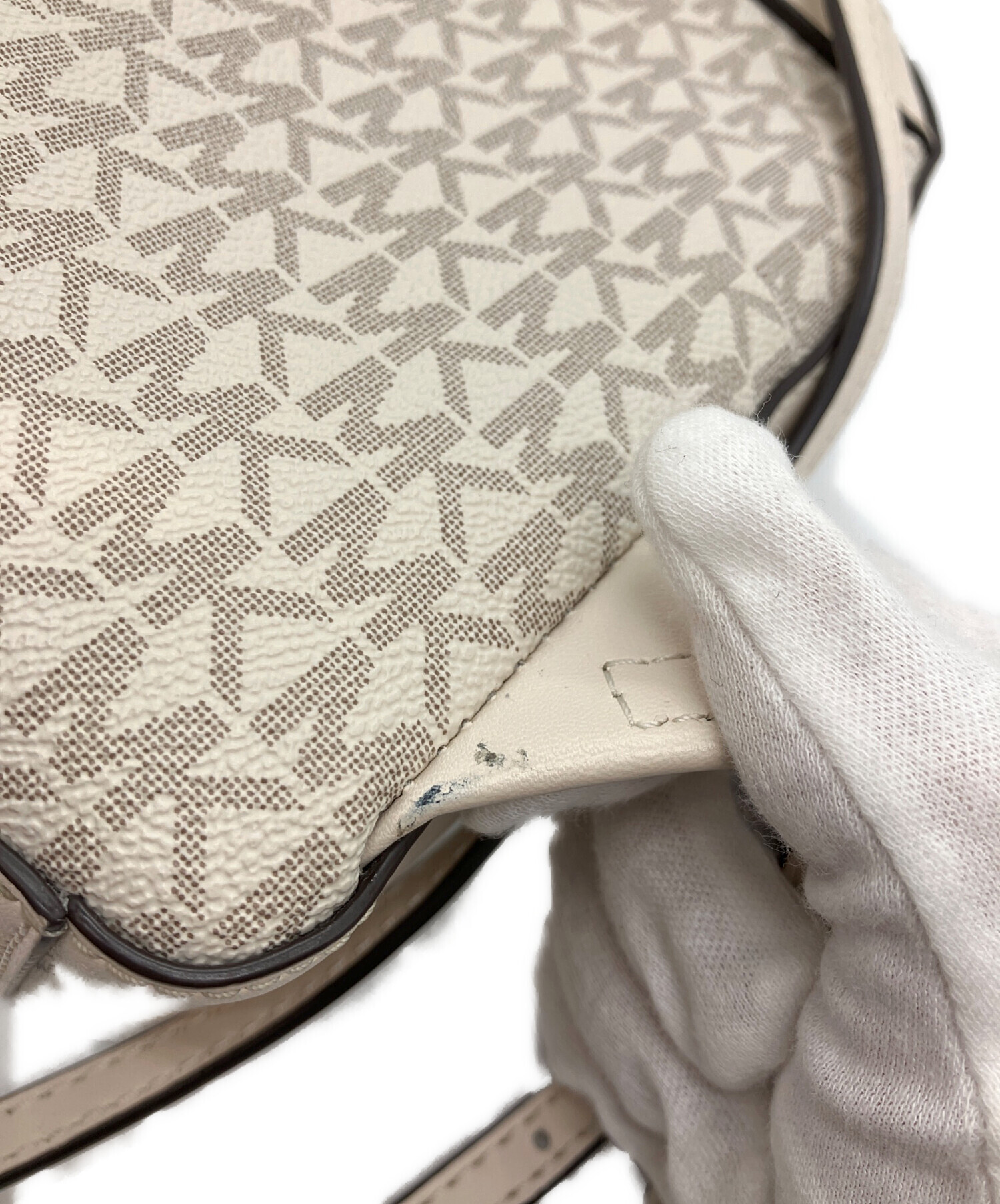 中古・古着通販】MICHAEL KORS (マイケルコース) リュック ホワイト