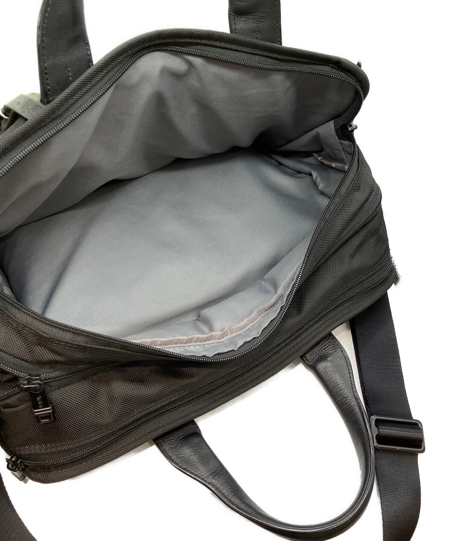 中古・古着通販】TUMI (トゥミ) ブリーフケース ブラック｜ブランド