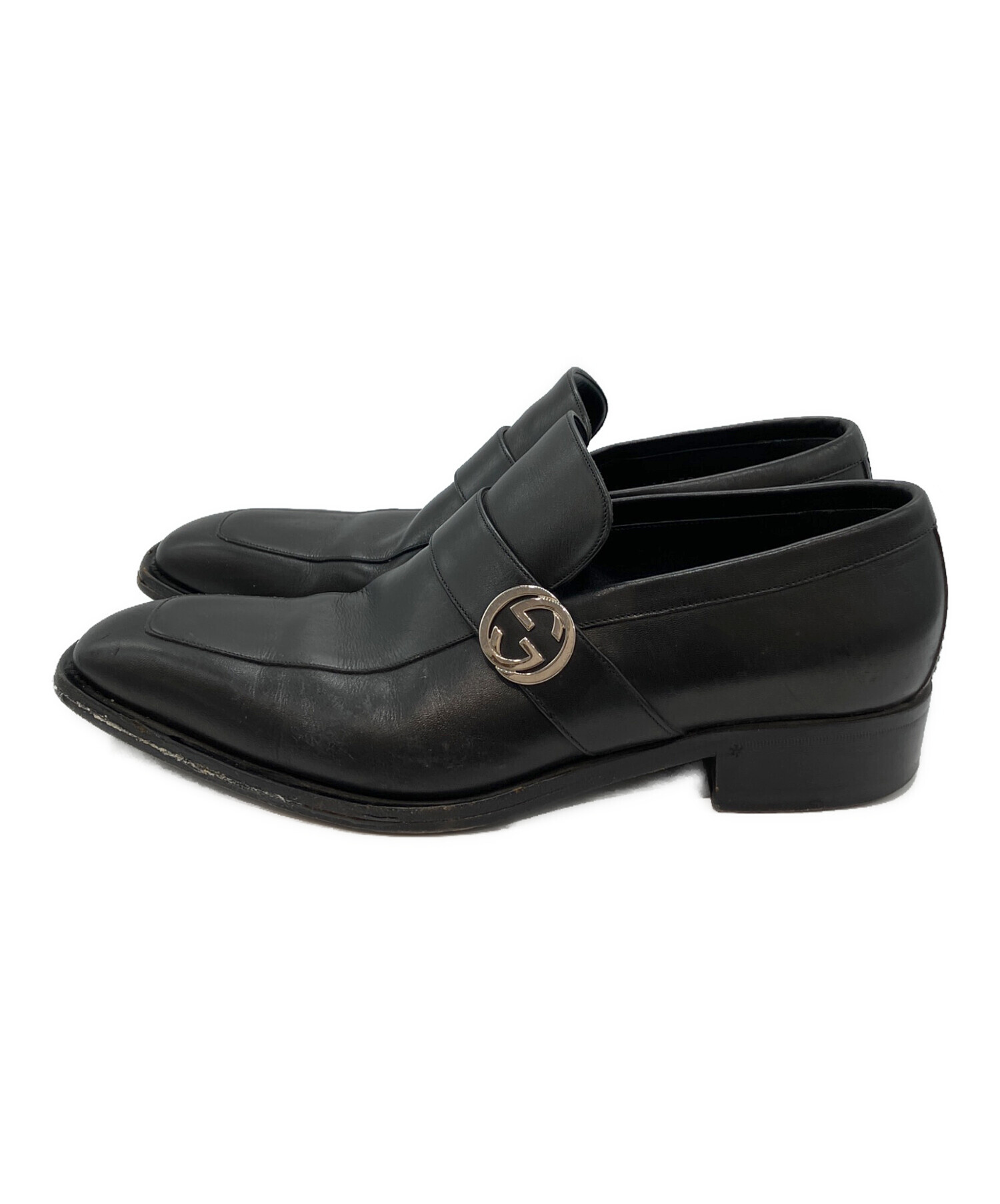 【GUCCI】グッチ スタッズ レザーシューズ ドレスシューズ ブラック 中古・古着通販】GUCCI (グッチ) ドレスシューズ ブラック サイズ:39