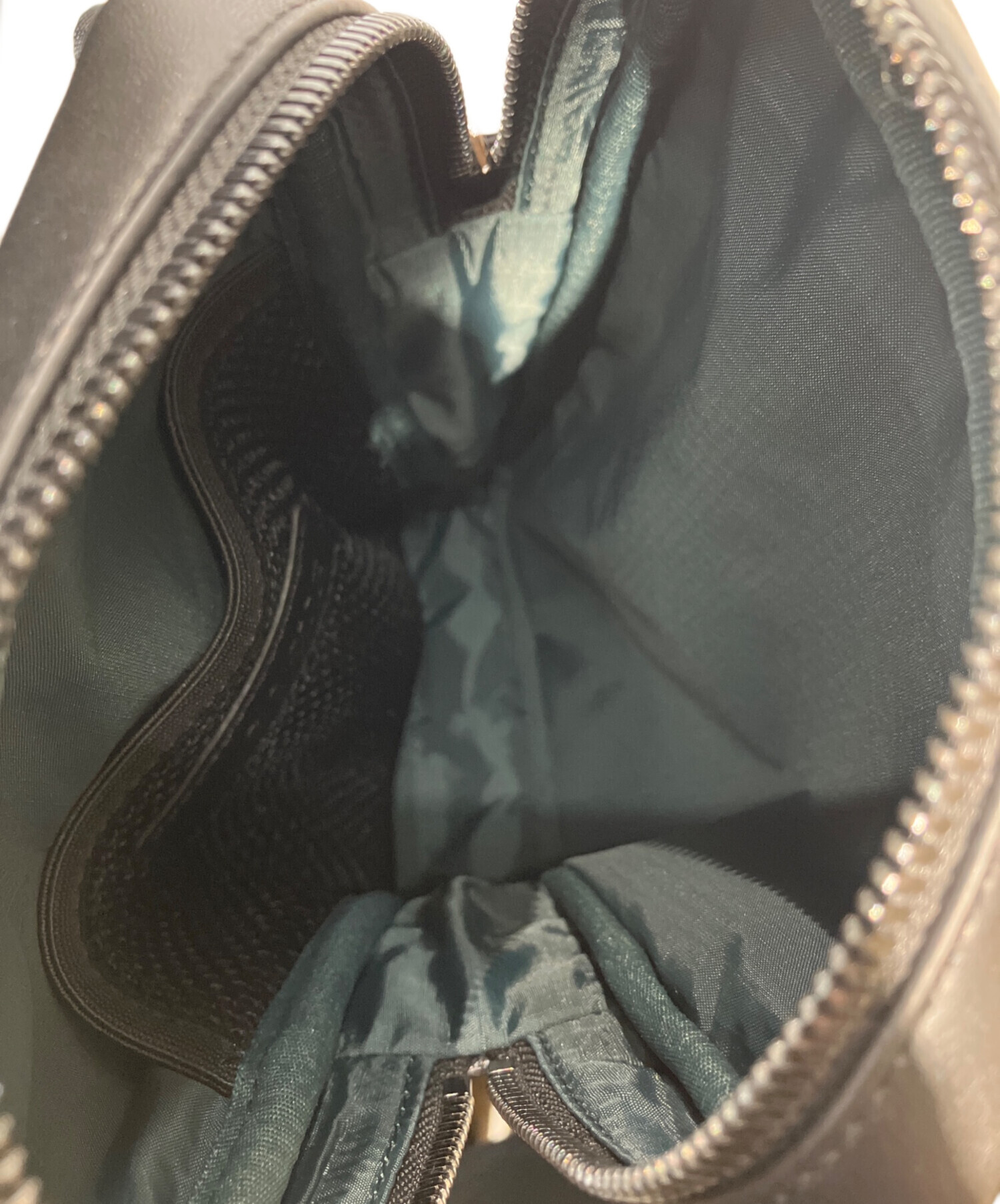 中古・古着通販】LACOSTE (ラコステ) モノグラムショルダーバッグ