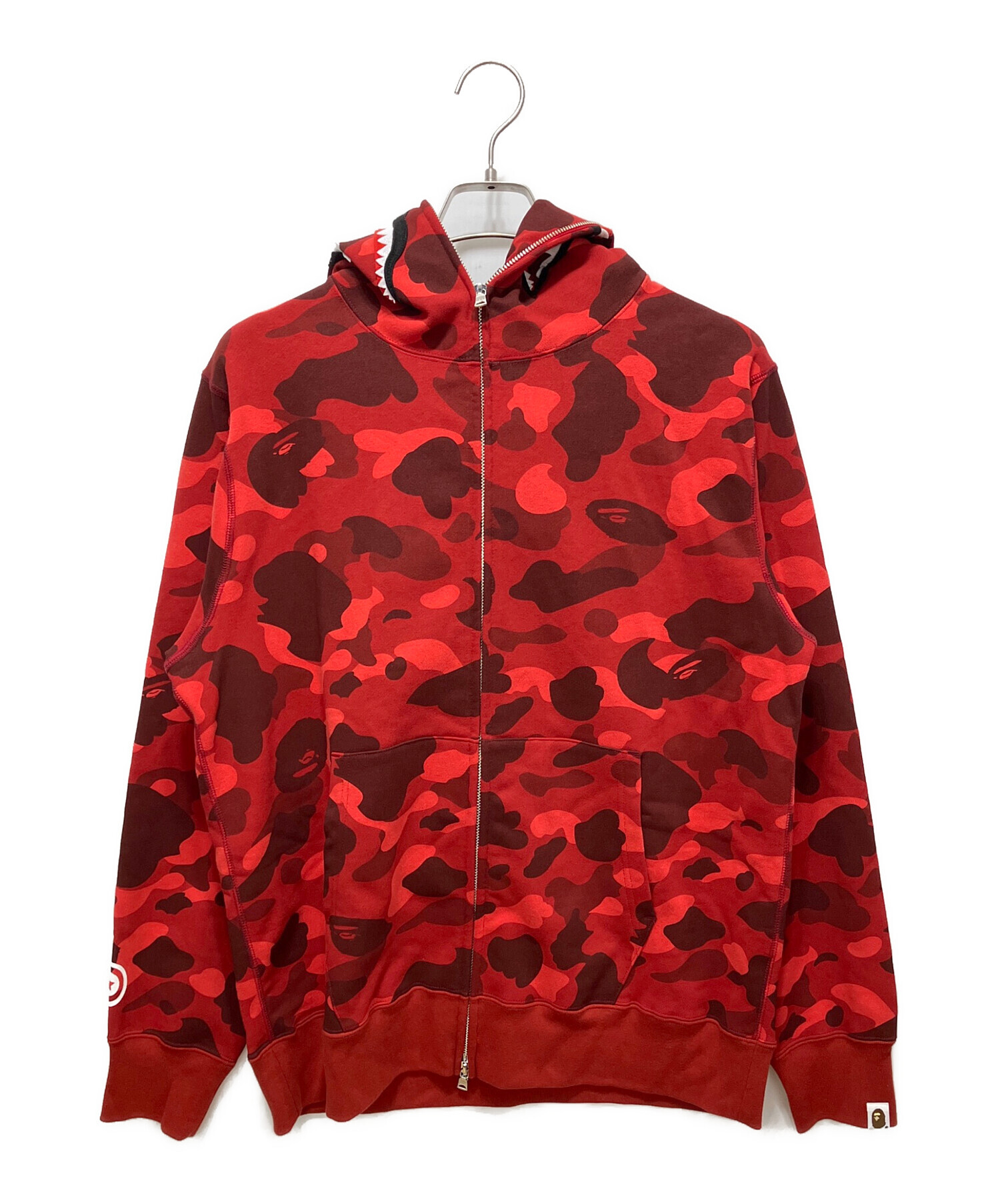 早い者勝ち‼️A・BATHING APE シャークパーカー レッド カモ柄 中古・古着通販】BAPE BY A BATHING APE (ベイプバイアベイシング