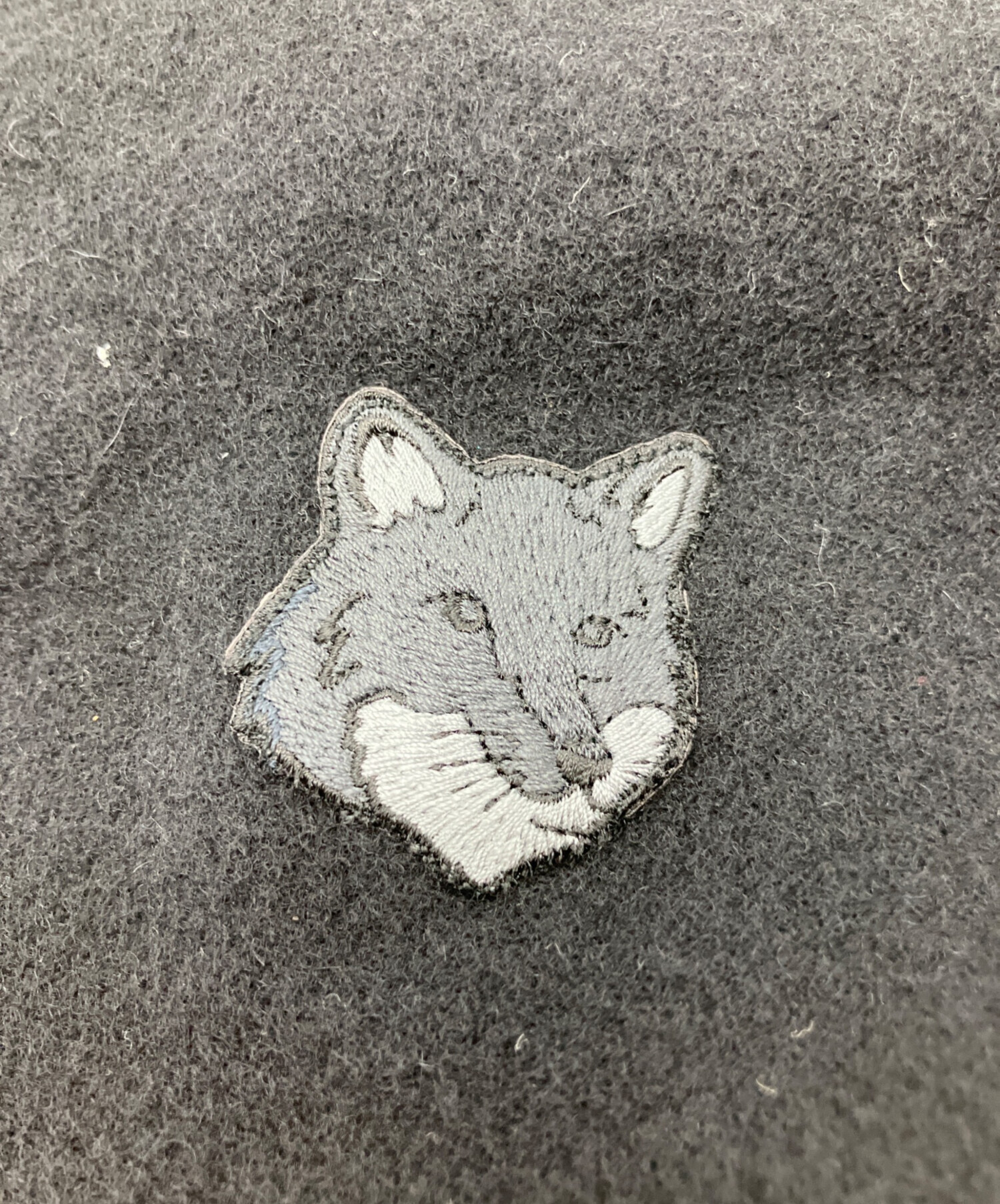 中古・古着通販】maison kitsune (メゾンキツネ) BOLD FOX ロゴパッチ