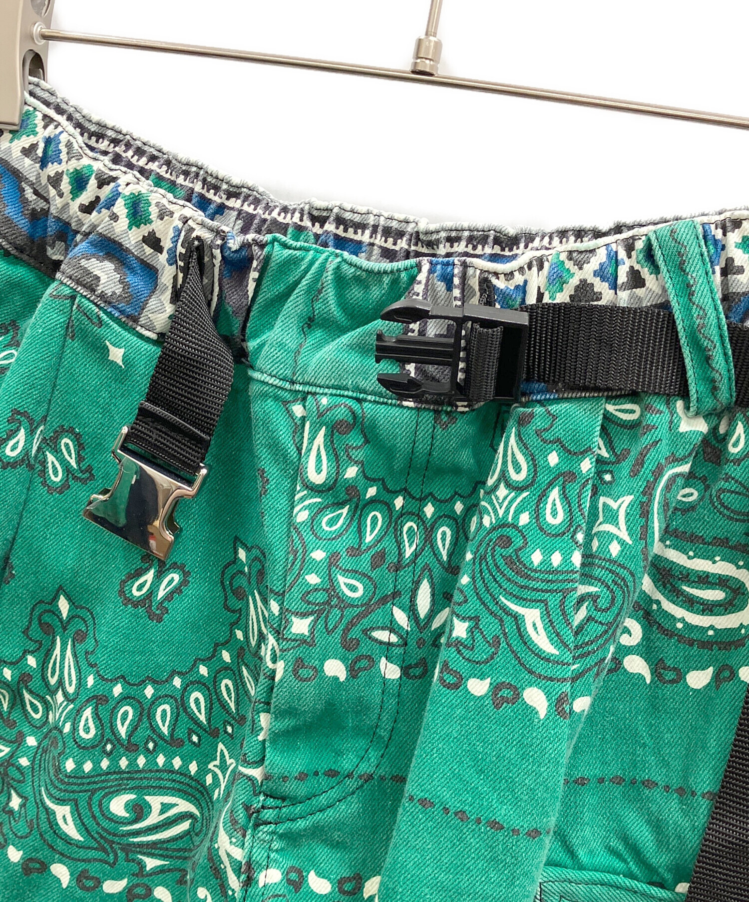 中古・古着通販】sacai (サカイ) Bandana Print Shorts グリーン
