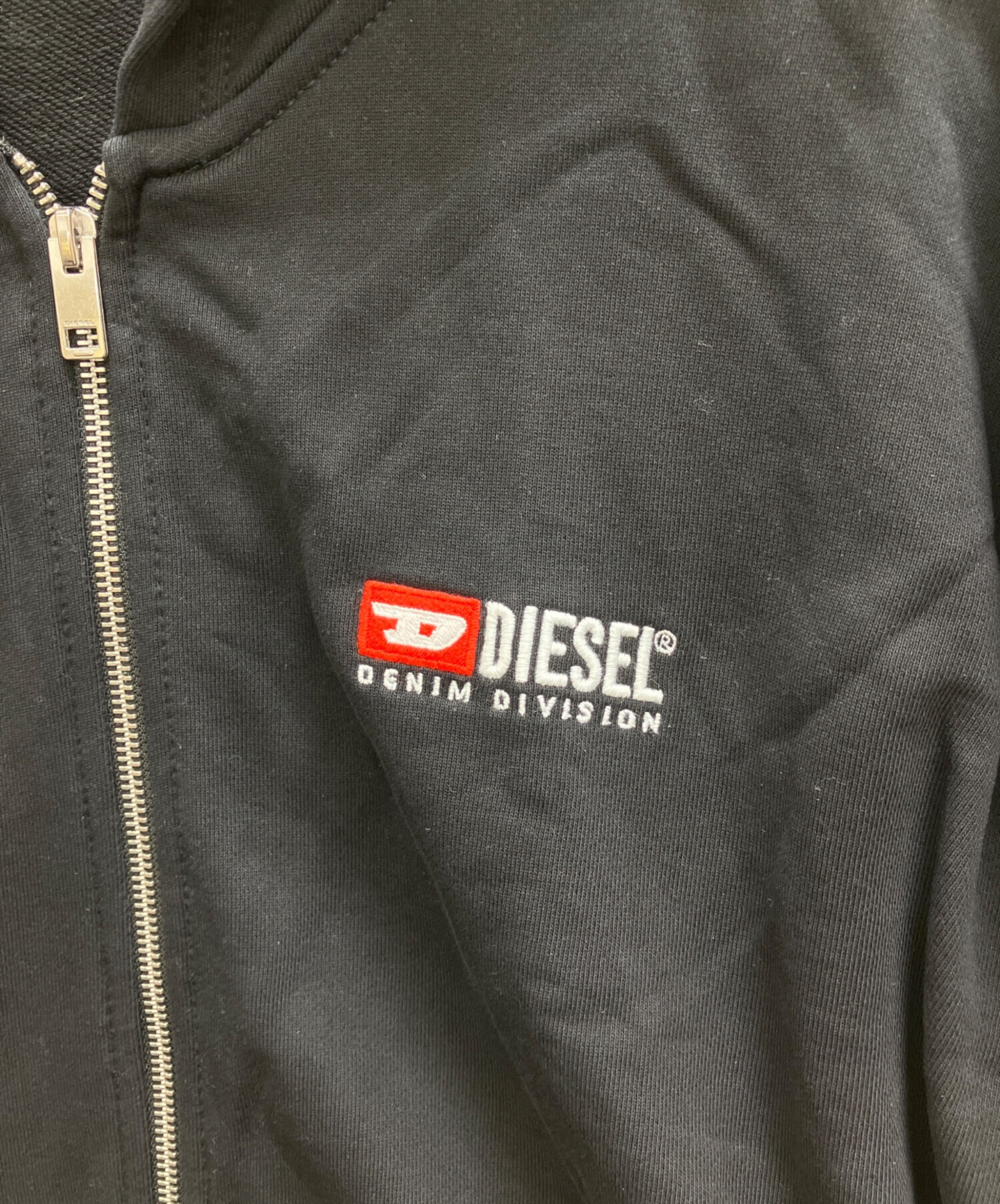 洗練されたデザイン DIESEL A19911 T-HUPY-OD Lサイズ DIESEL