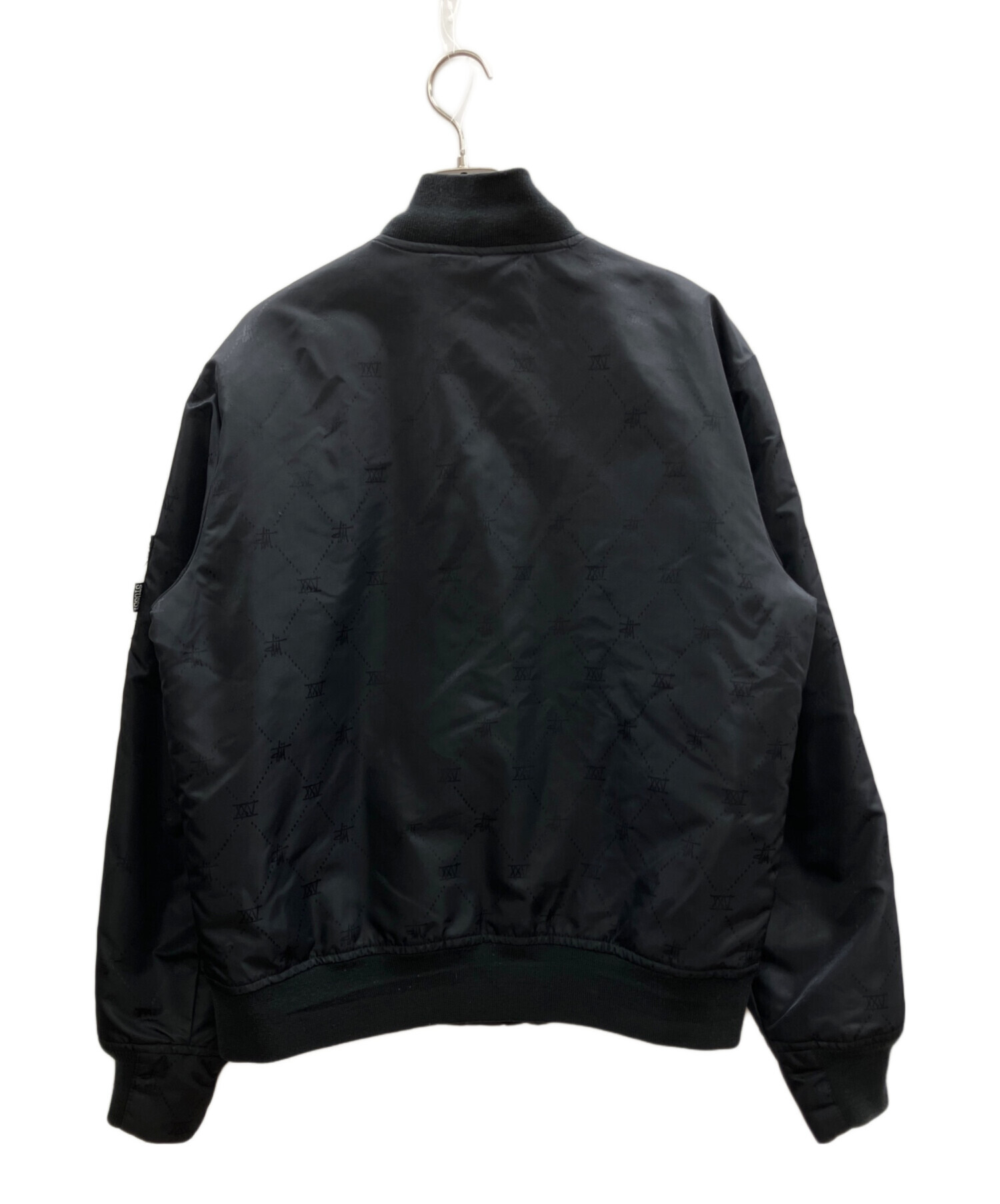 も*あ様 Stussy ブラック MA-1ジャケット Lサイズ 中古・古着通販】stussy (ステューシー) モノグラムMA-1ジャケット