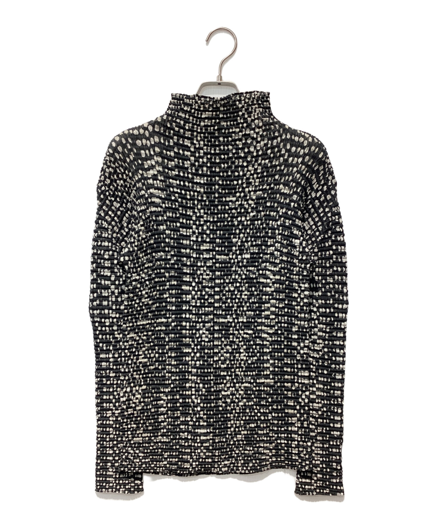 中古・古着通販】ISSEY MIYAKE (イッセイミヤケ) プリーツカットソー
