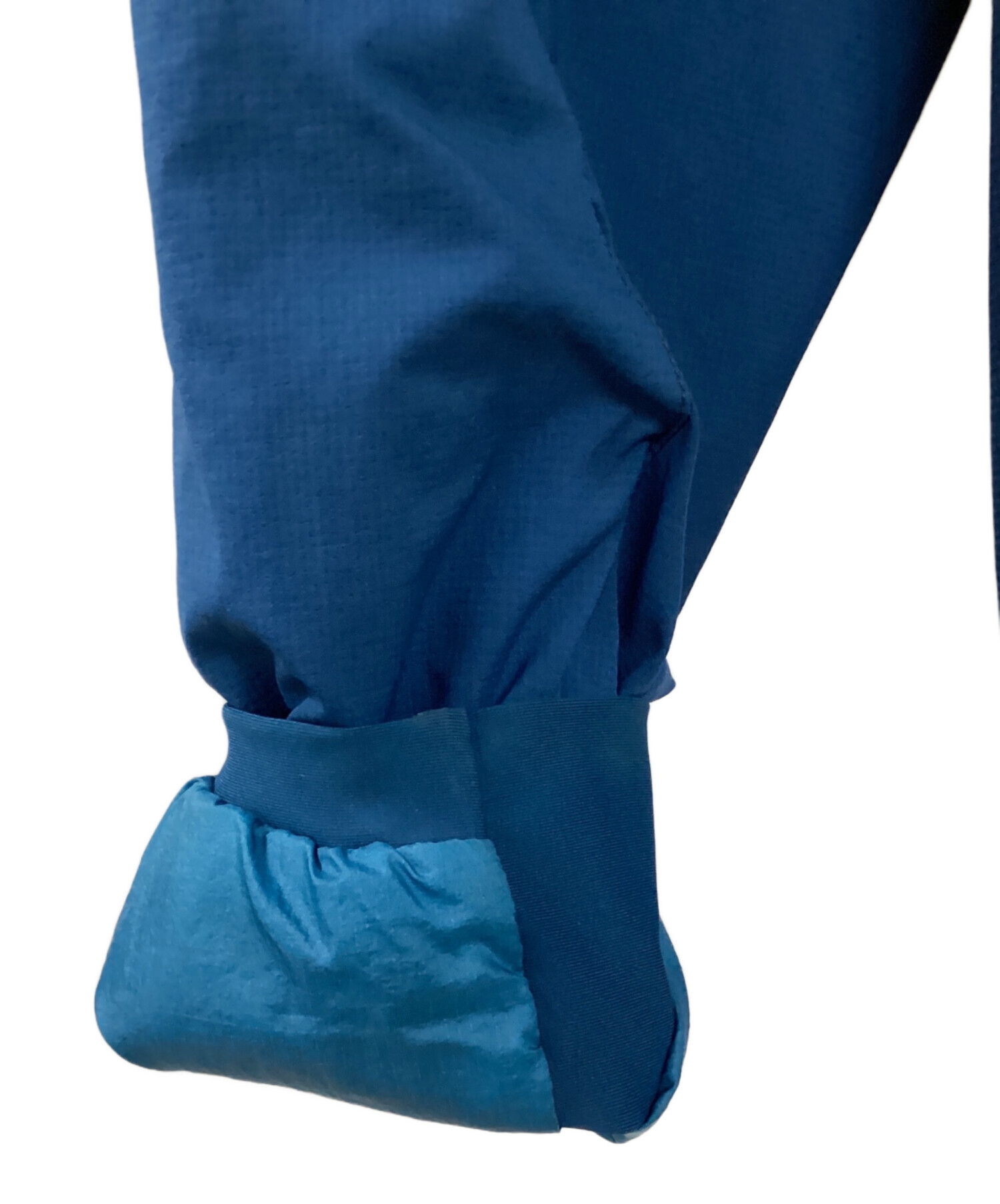 中古・古着通販】ARC'TERYX (アークテリクス) アトムLTフーディ ブルー