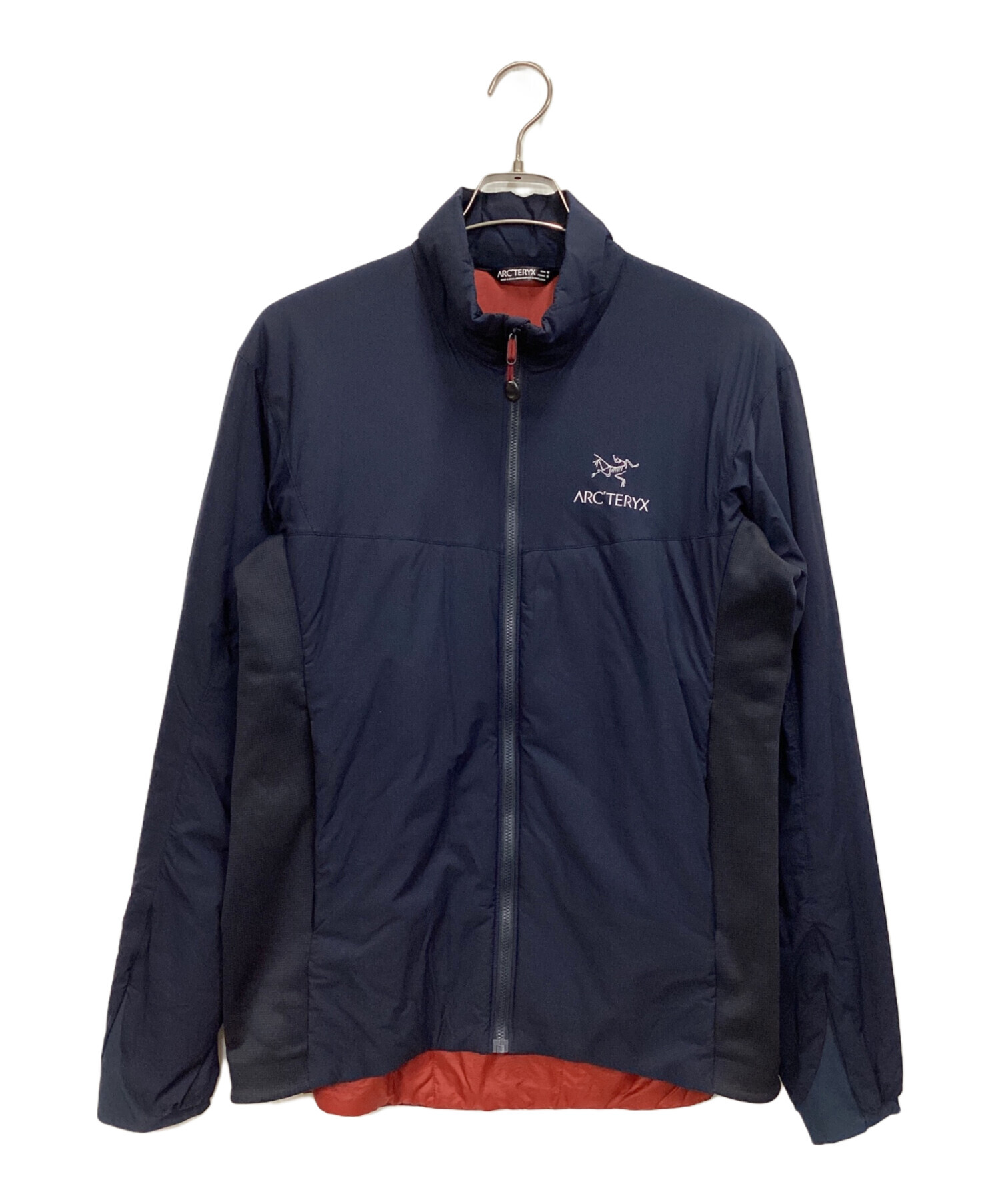 アークテリクス ARC’TERYX ナイロンジャケット ATOM 古着 ネイビー 中古・古着通販】ARC'TERYX (アークテリクス) ATOM LT HOODY ネイビー