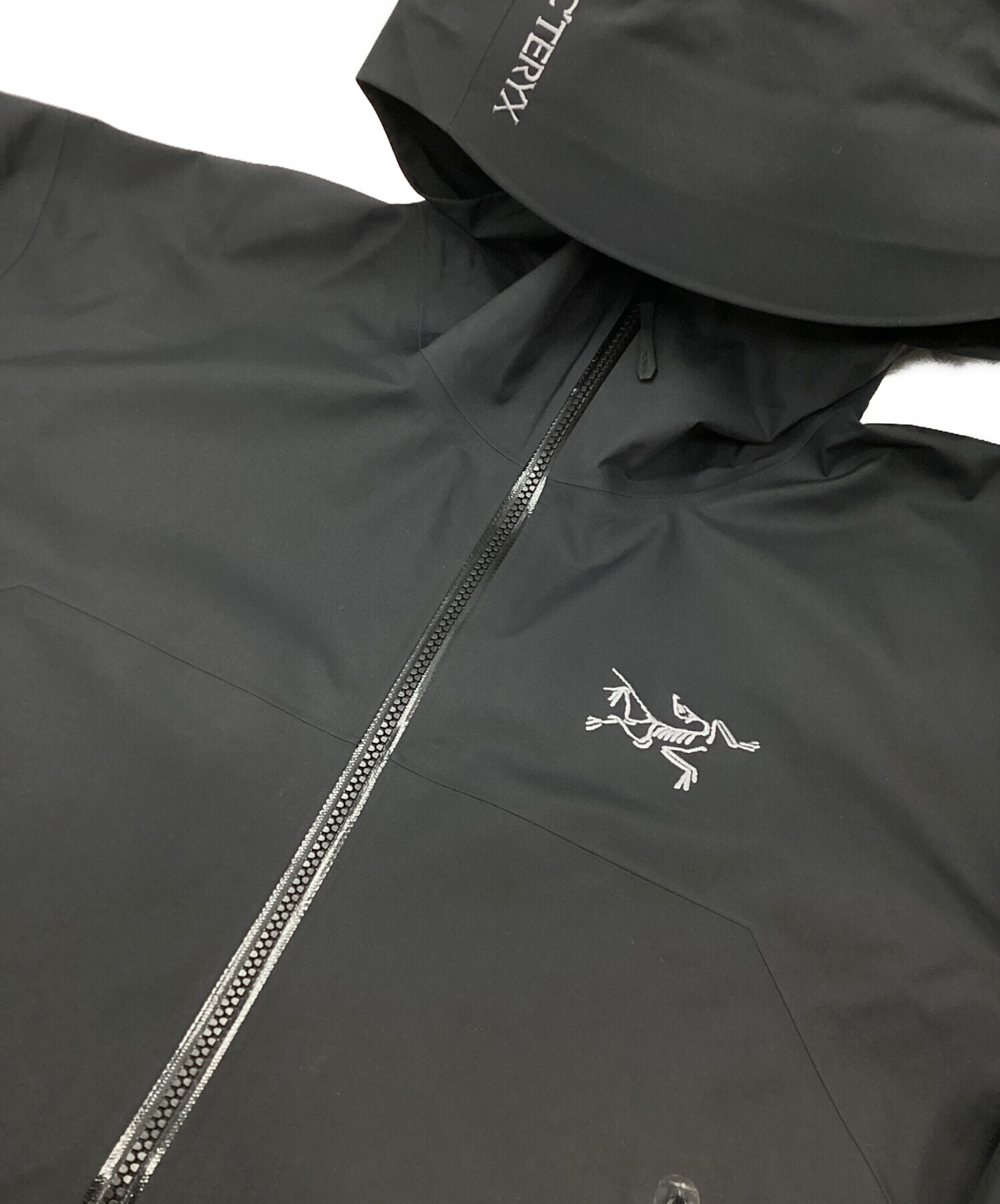 専用商品 【レア　旧ロゴ】アークテリクス　ベータジャケット 中古・古着通販】ARC'TERYX (アークテリクス) ベータ ジャケット