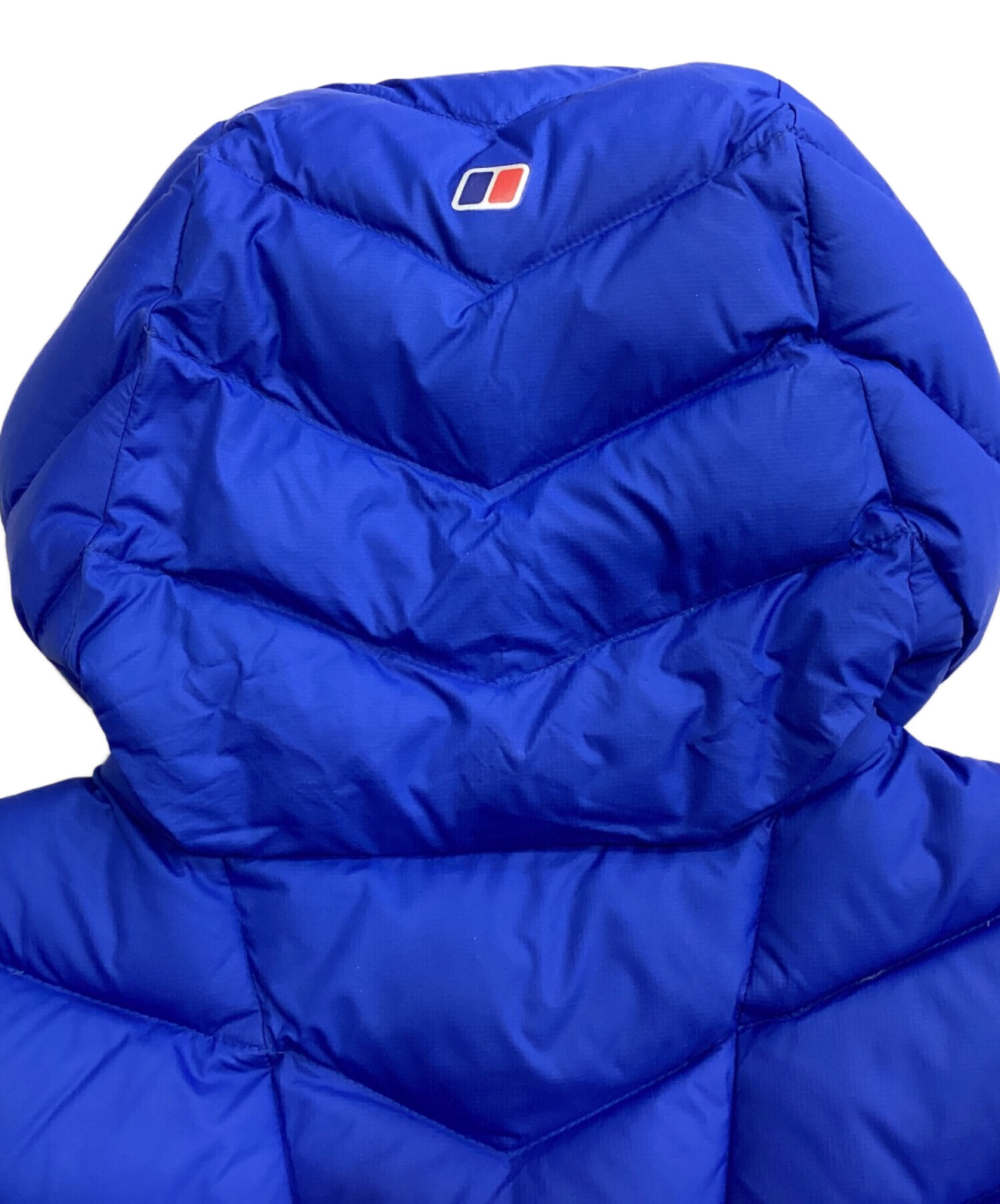 berghaus フード付きダウンジャケット 青 中古・古着通販】Berghaus (バーグハウス) ダウンジャケット ブルー
