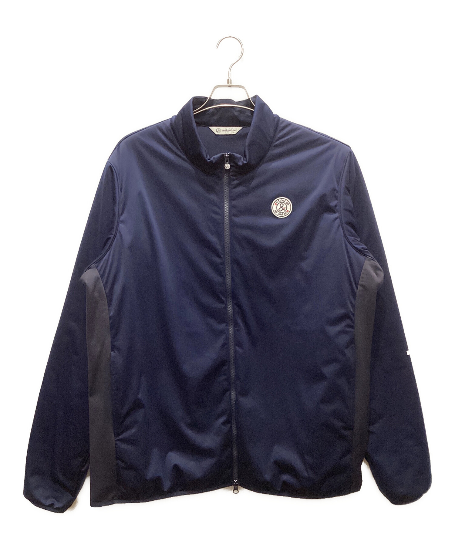 and per se アンパスィ ネイビー フード付き ジャケット 中古・古着通販】and per se (アンパスィ) ゴルフウェア(トップス