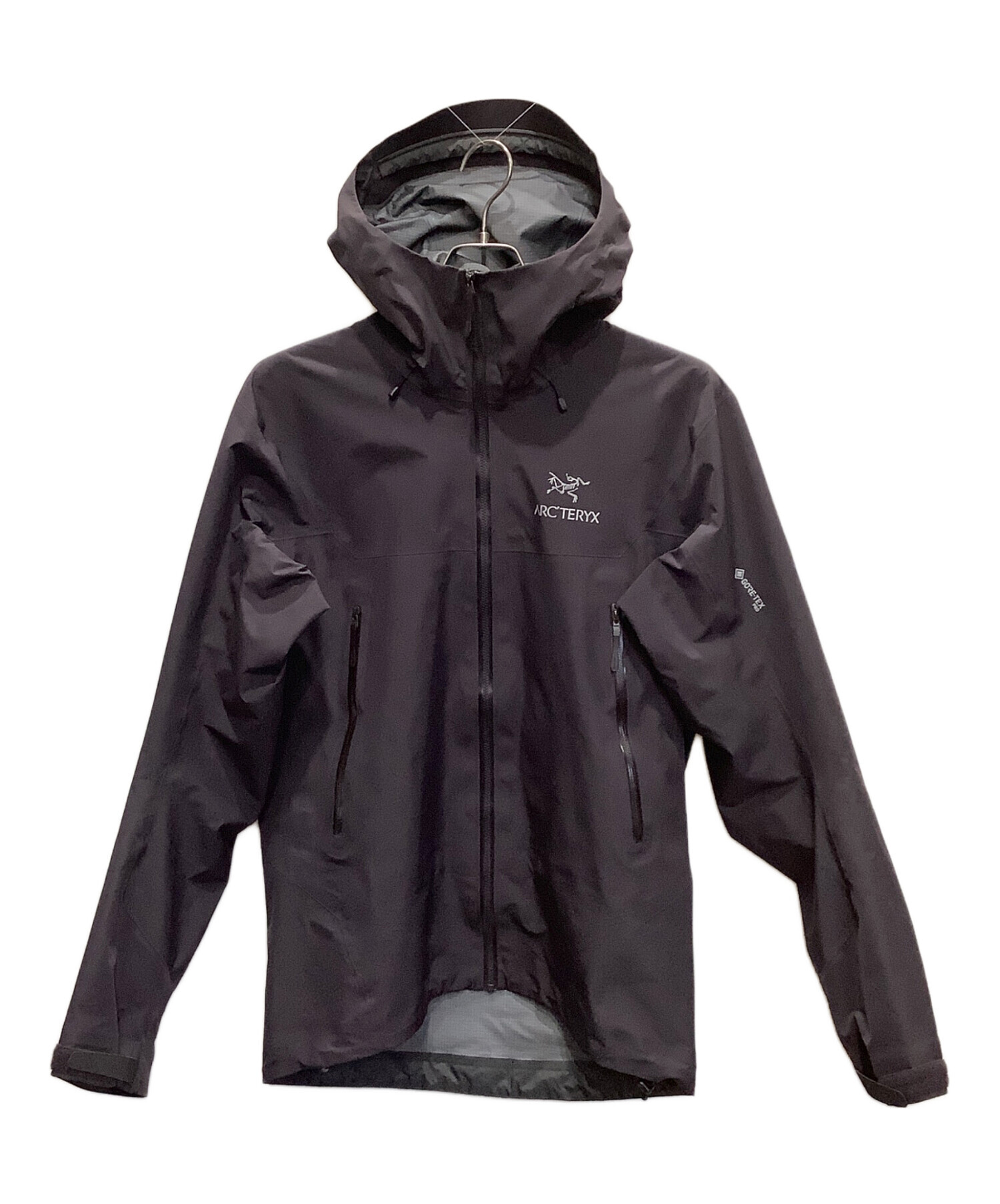 【廃盤モデル】【美品】アークテリクス BETA LT ゴアテックス 刺繍ロゴ 中古・古着通販】ARC'TERYX (アークテリクス) BETA LT JACKET ブラック