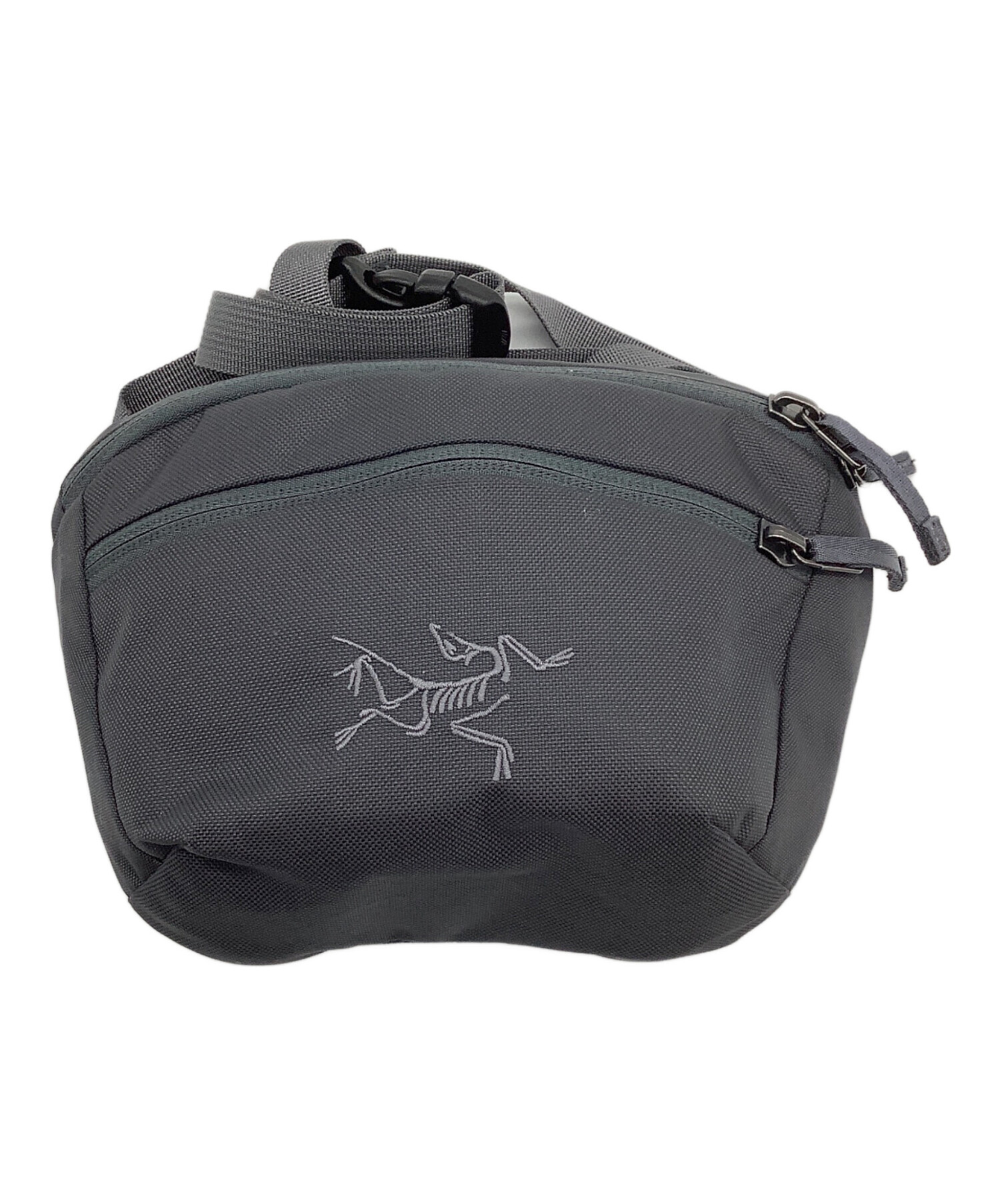 【美品】ARC'TERYX マンティス1 グレー 旧型 ショルダー 中古・古着通販】ARC'TERYX (アークテリクス) マンティス1 グレー