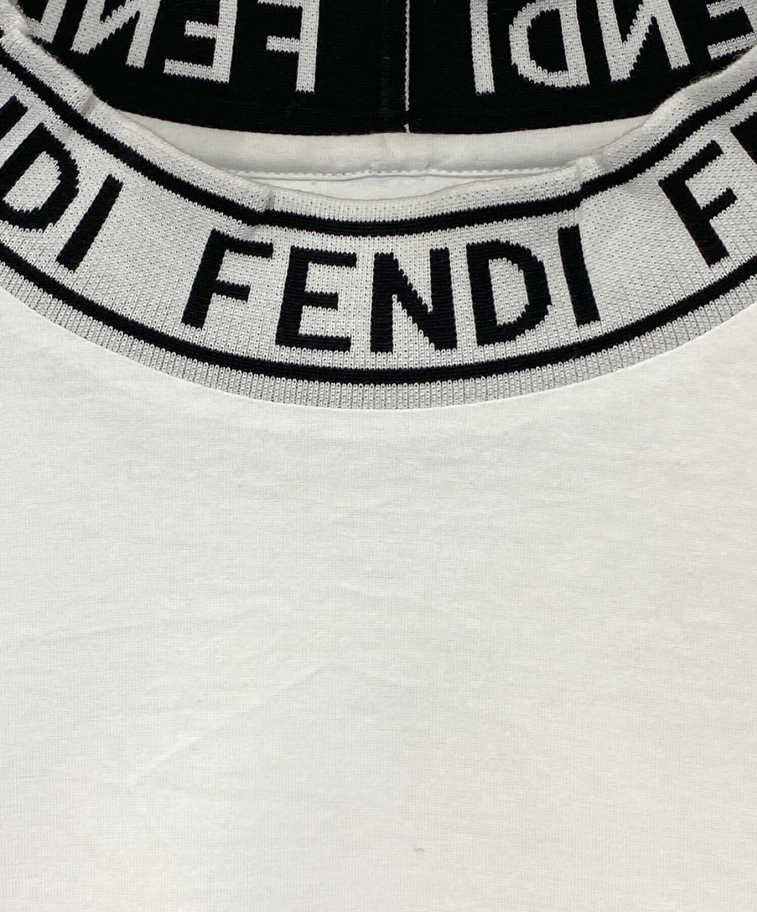 中古・古着通販】FENDI (フェンディ) リブネックTシャツ ホワイト 