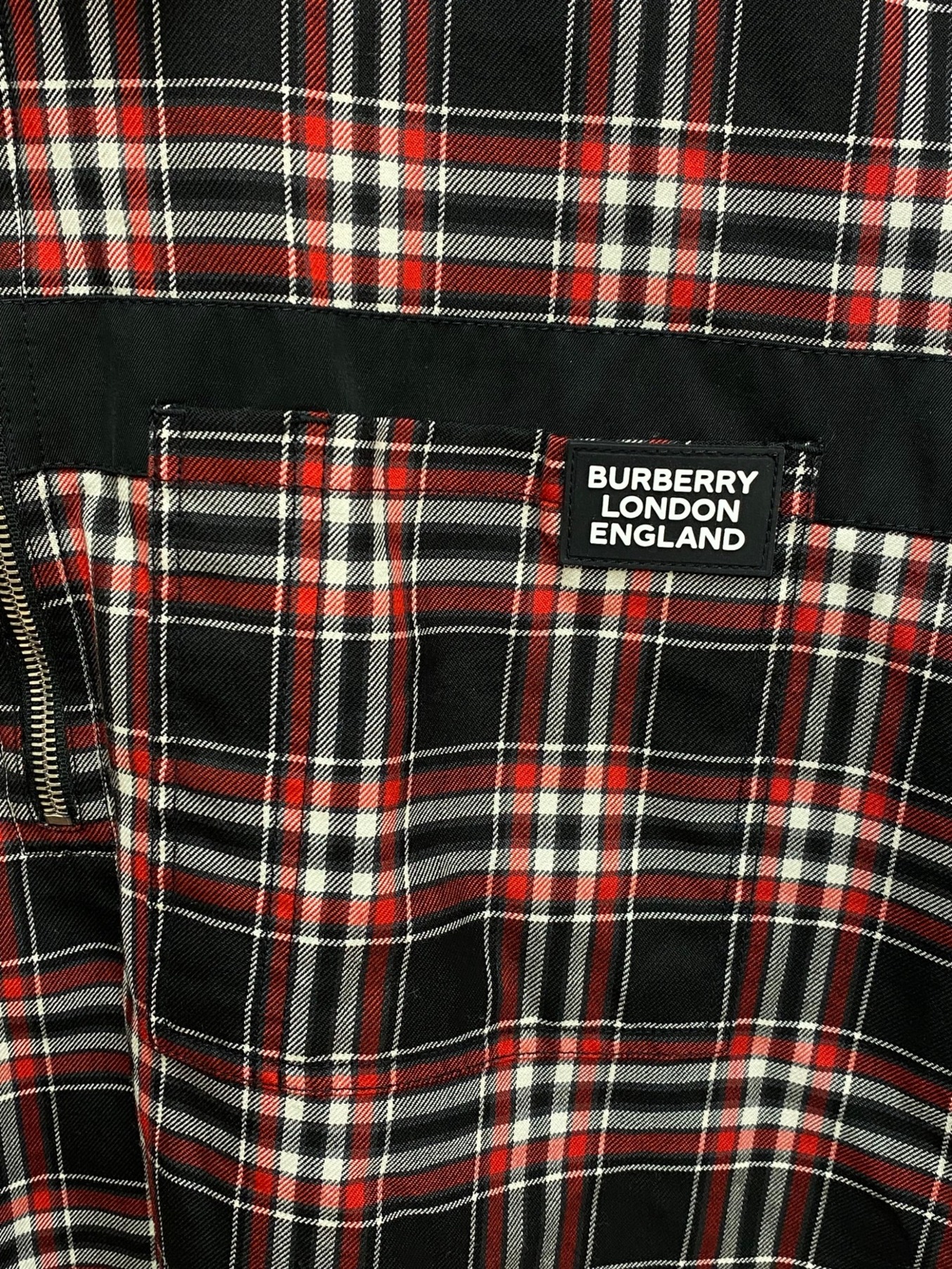 中古・古着通販】BURBERRY (バーバリー) ハーフジップシャツ レッド