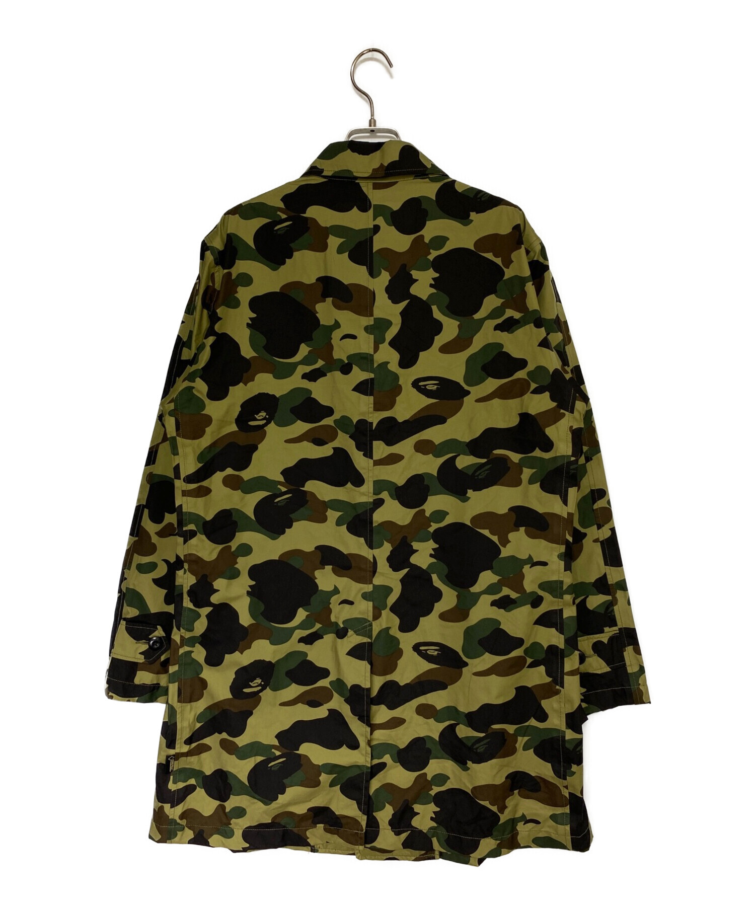 A BATHING APE (ア ベイシング エイプ) カモ柄ナイロンジャケット A