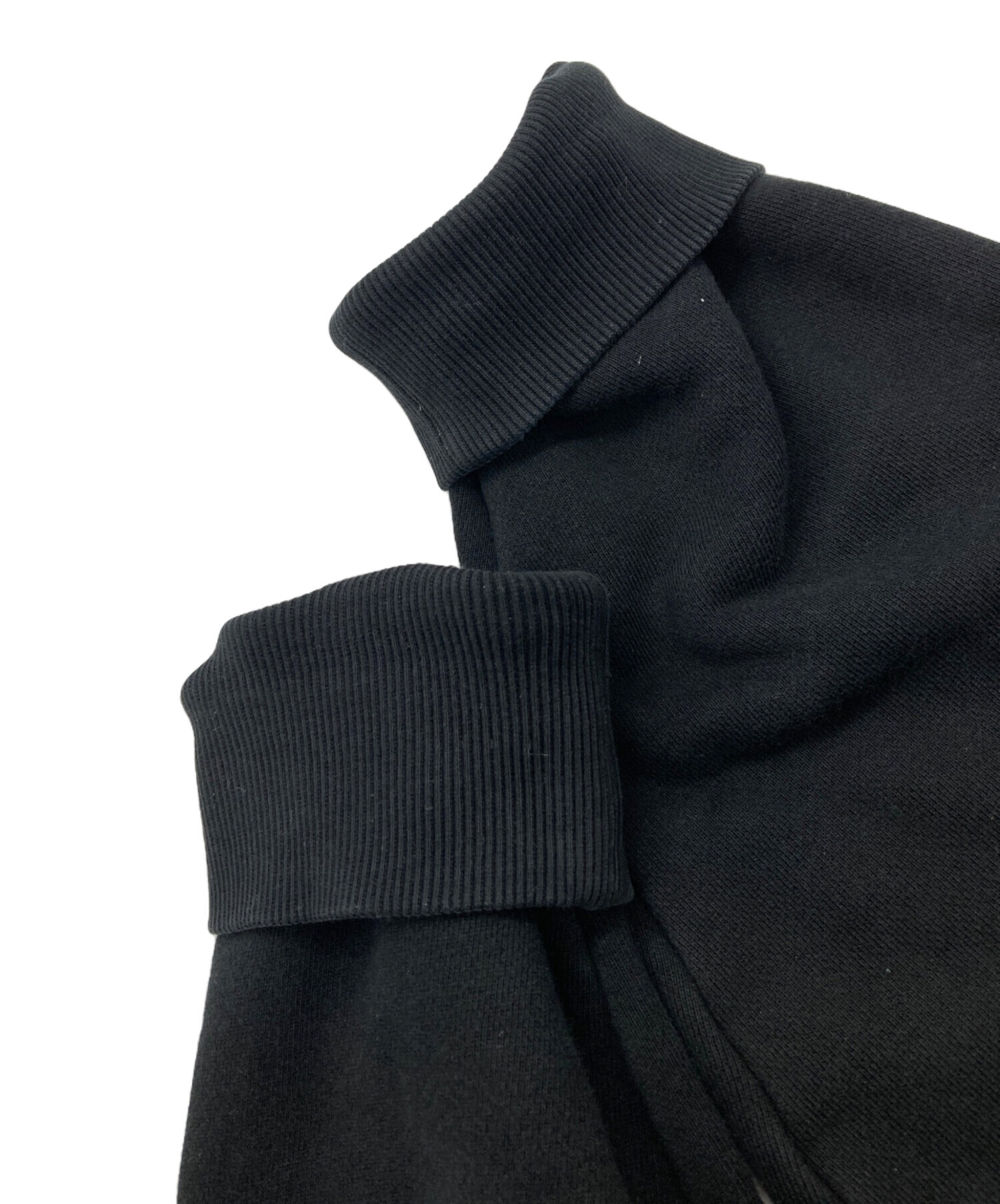 DIESEL ディーゼル パーカー M 黒 【古着】【中古】【送料無料】 DIESEL - DIESEL ディーゼル パーカー M 黒 【古着】【中古】【送料