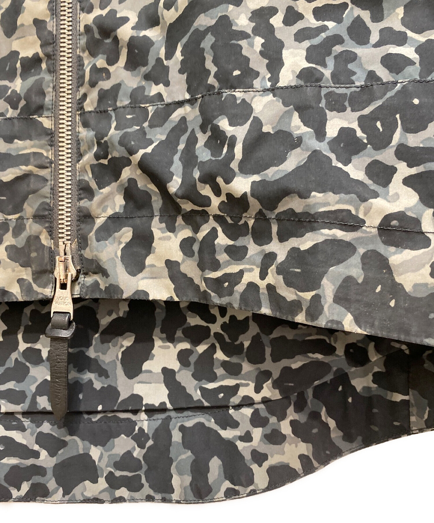 カモフラージュ ナイロンジャケット ルイ・ヴィトン Louis Vuitton