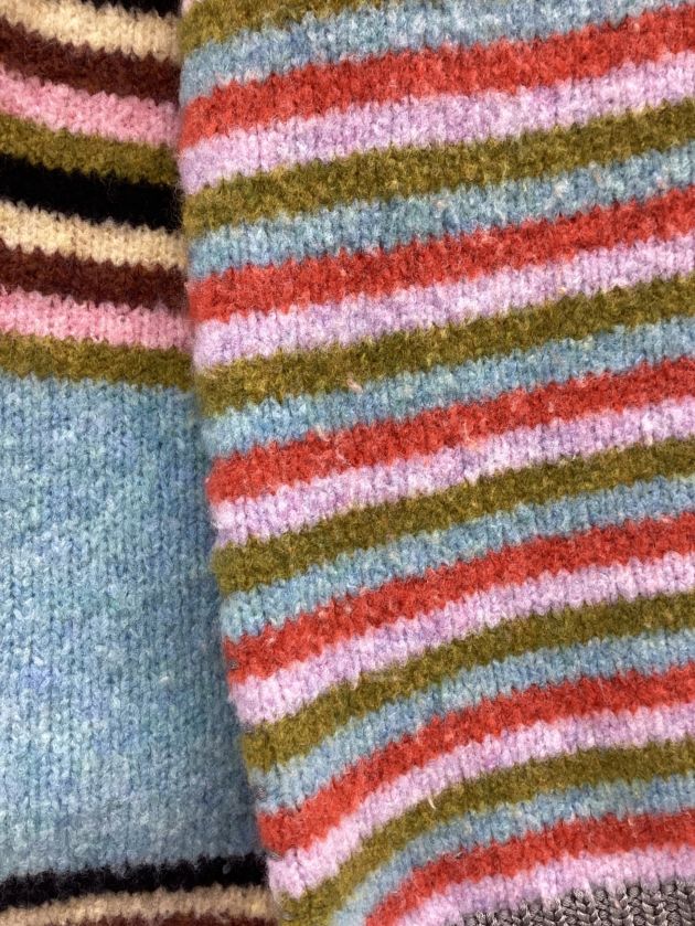 中古・古着通販】YANYAN (ヤンヤン) ニット オレンジ×スカイブルー