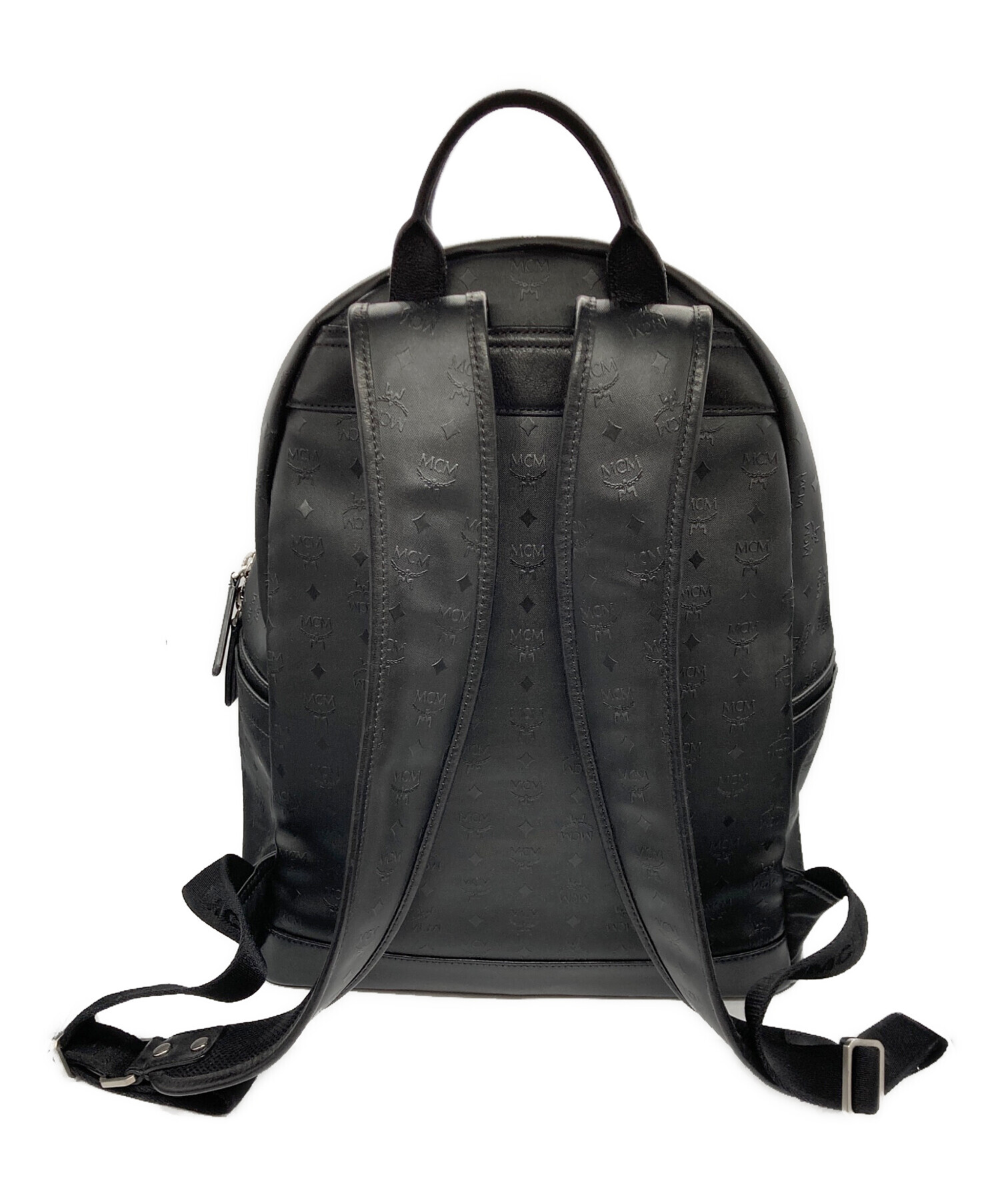 MCM 黒 レザーバックパック 中古・古着通販】MCM (エムシーエム) バックパック ブラック｜ブランド