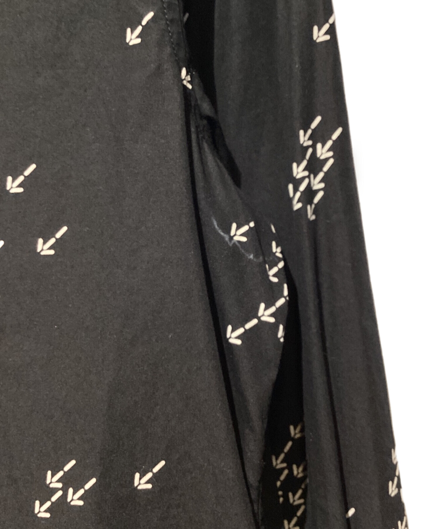 中古・古着通販】CELINE (セリーヌ) アローロゴプリントシャツプリント