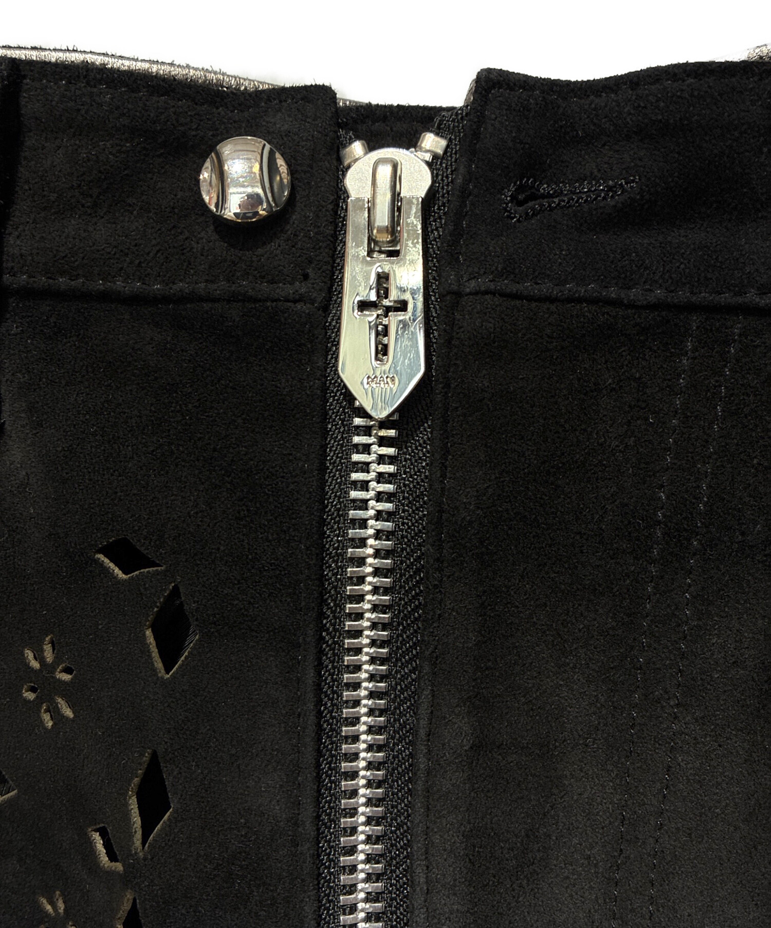 中古・古着通販】masu (エムエーエスユー) Diamond Cut Leather Shorts