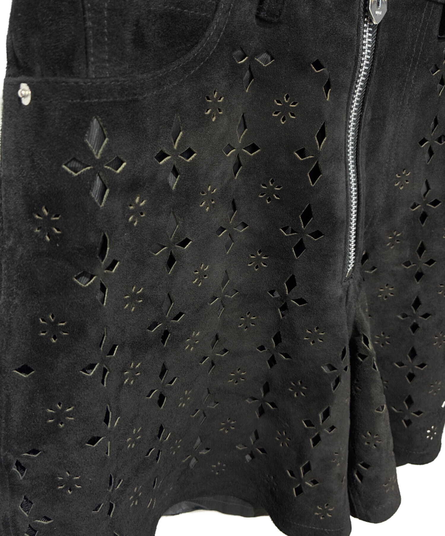 中古・古着通販】masu (エムエーエスユー) Diamond Cut Leather Shorts