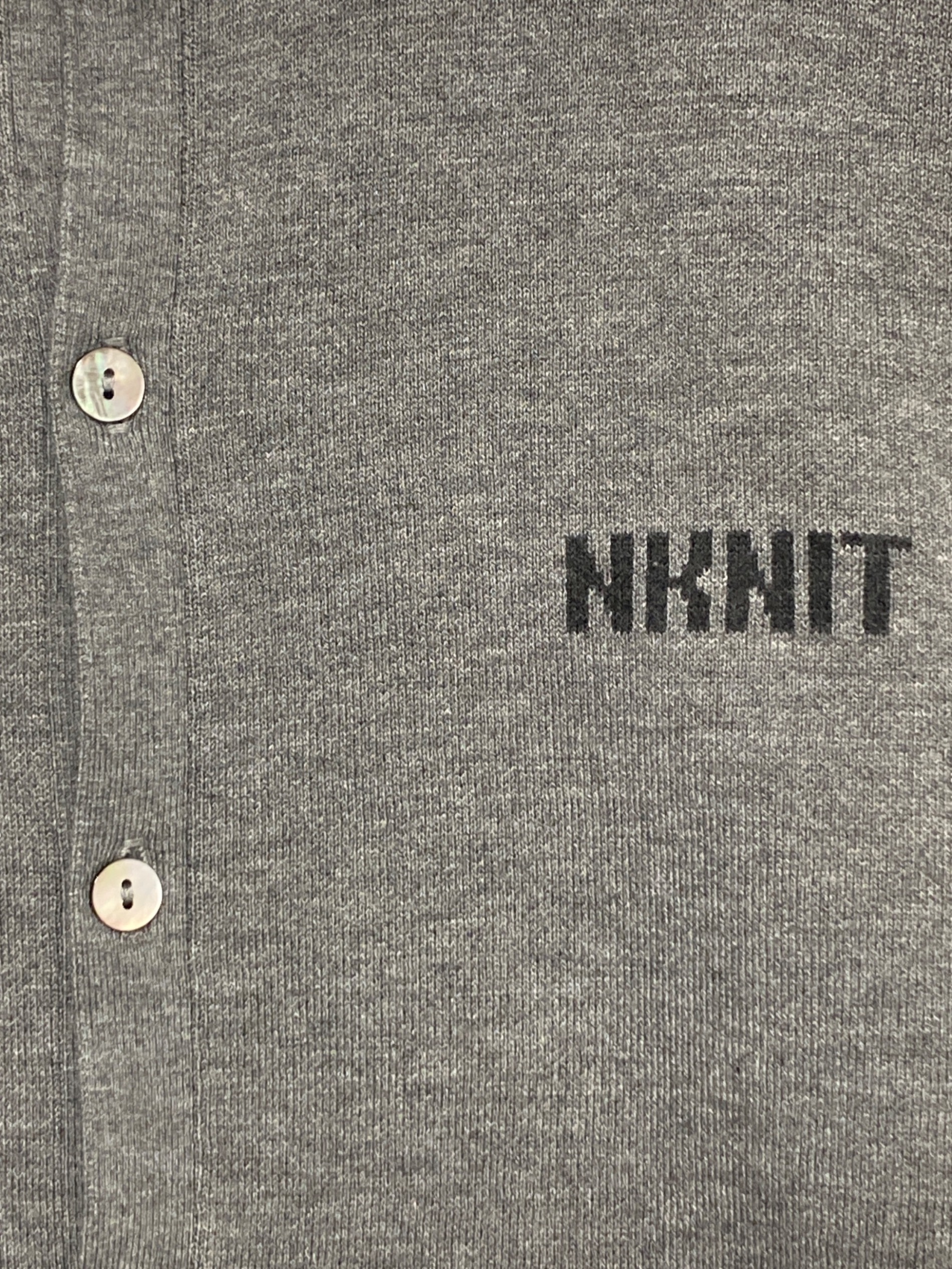 【NKNIT】logo KNIT cardigan【未使用】 中古・古着通販】NKNIT (ンニット) logo cardigan グレー サイズ:FREE