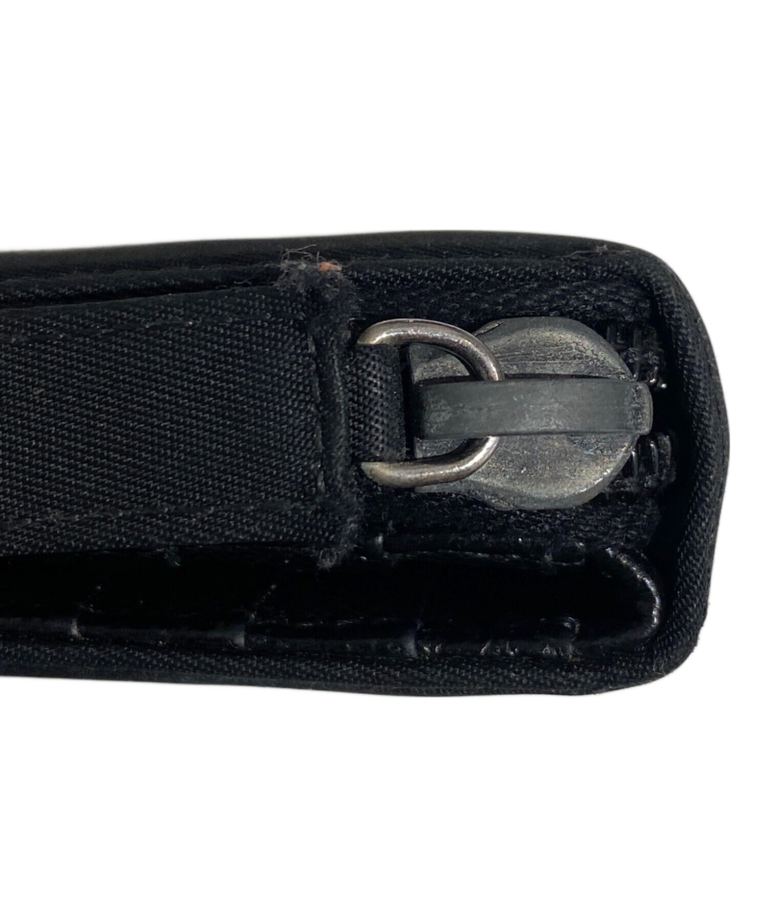 中古・古着通販】PRADA (プラダ) 三角プレートラウンドファスナー