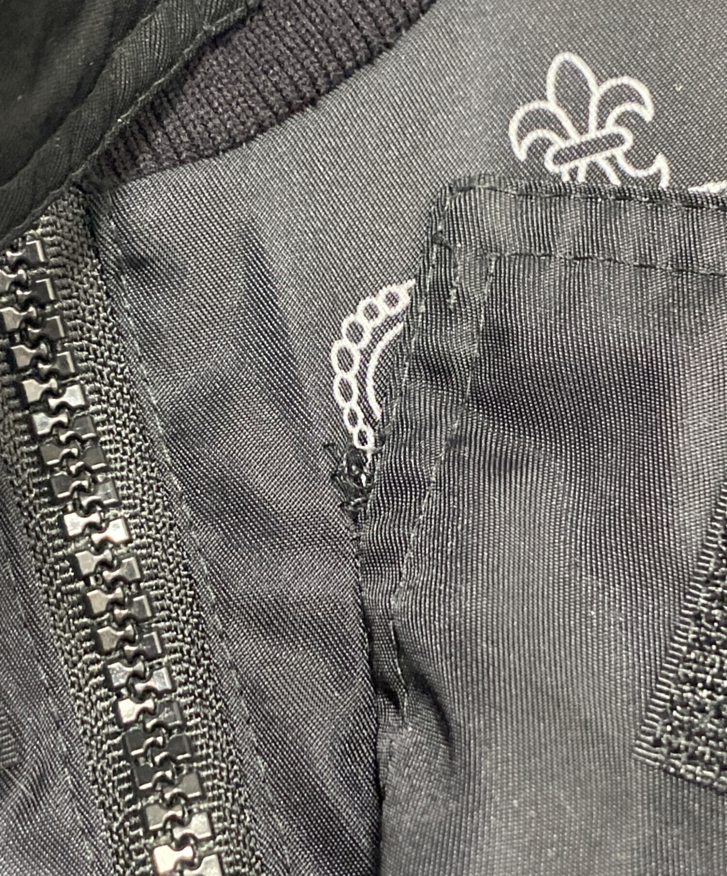 中古・古着通販】DOLCE & GABBANA (ドルチェ＆ガッバーナ) クラウン柄 