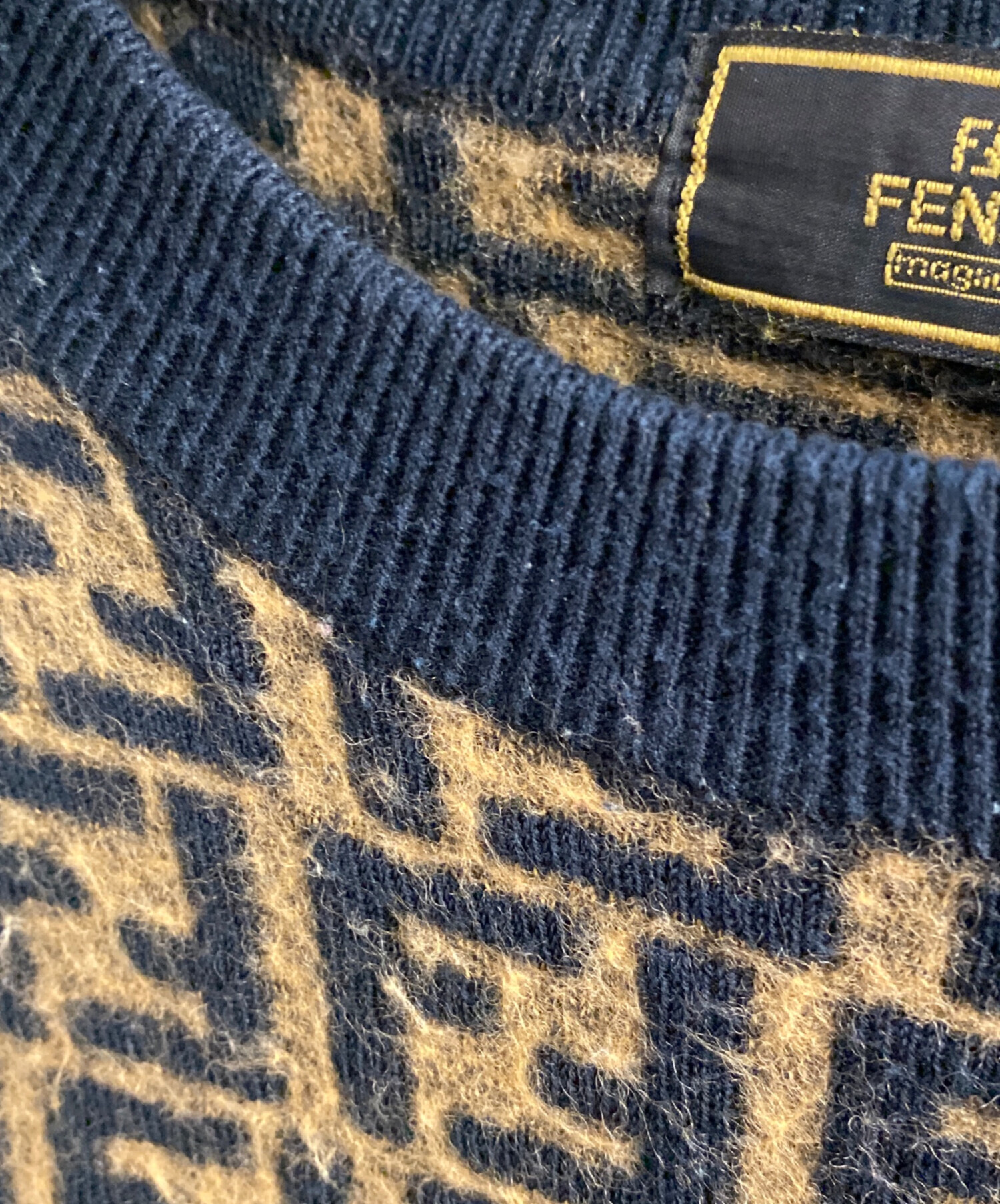 中古・古着通販】FENDI (フェンディ) ニット ベージュ サイズ:不明