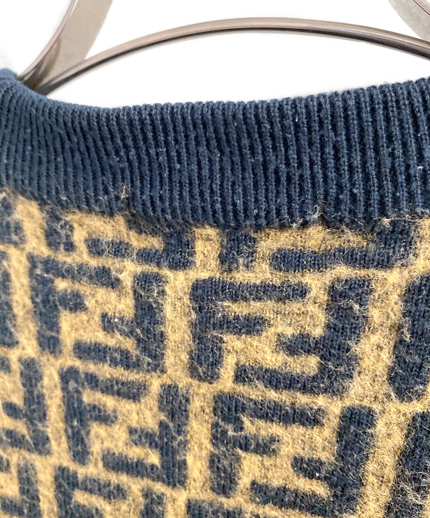 中古・古着通販】FENDI (フェンディ) ニット ベージュ サイズ:不明