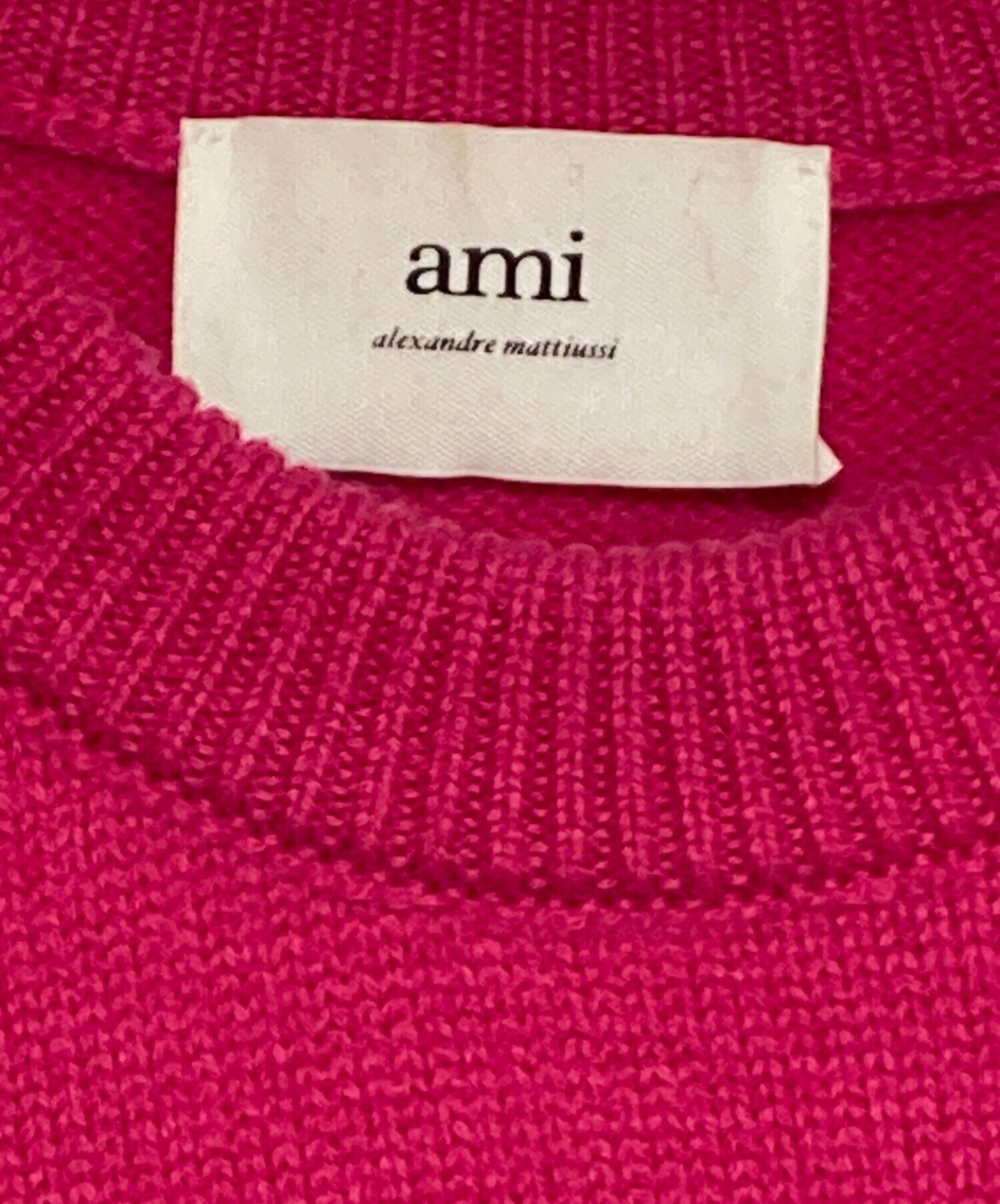 アミパリス　ニット　ピンク お気に入りなamiparisのピンクニットを着て気になってた仙台の