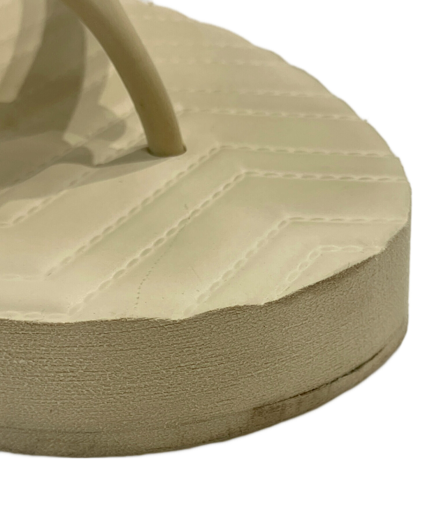 中古・古着通販】GUCCI (グッチ) シェブロントングサンダル/ラバー