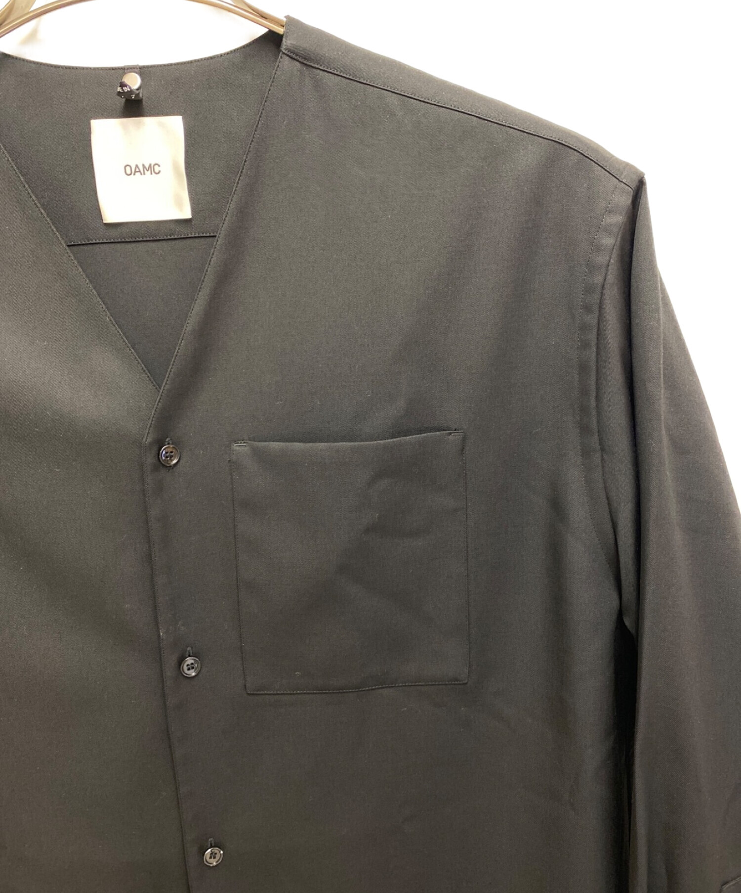 中古・古着通販】OAMC (オーエーエムシー) ノーカラーシャツ ブラック 