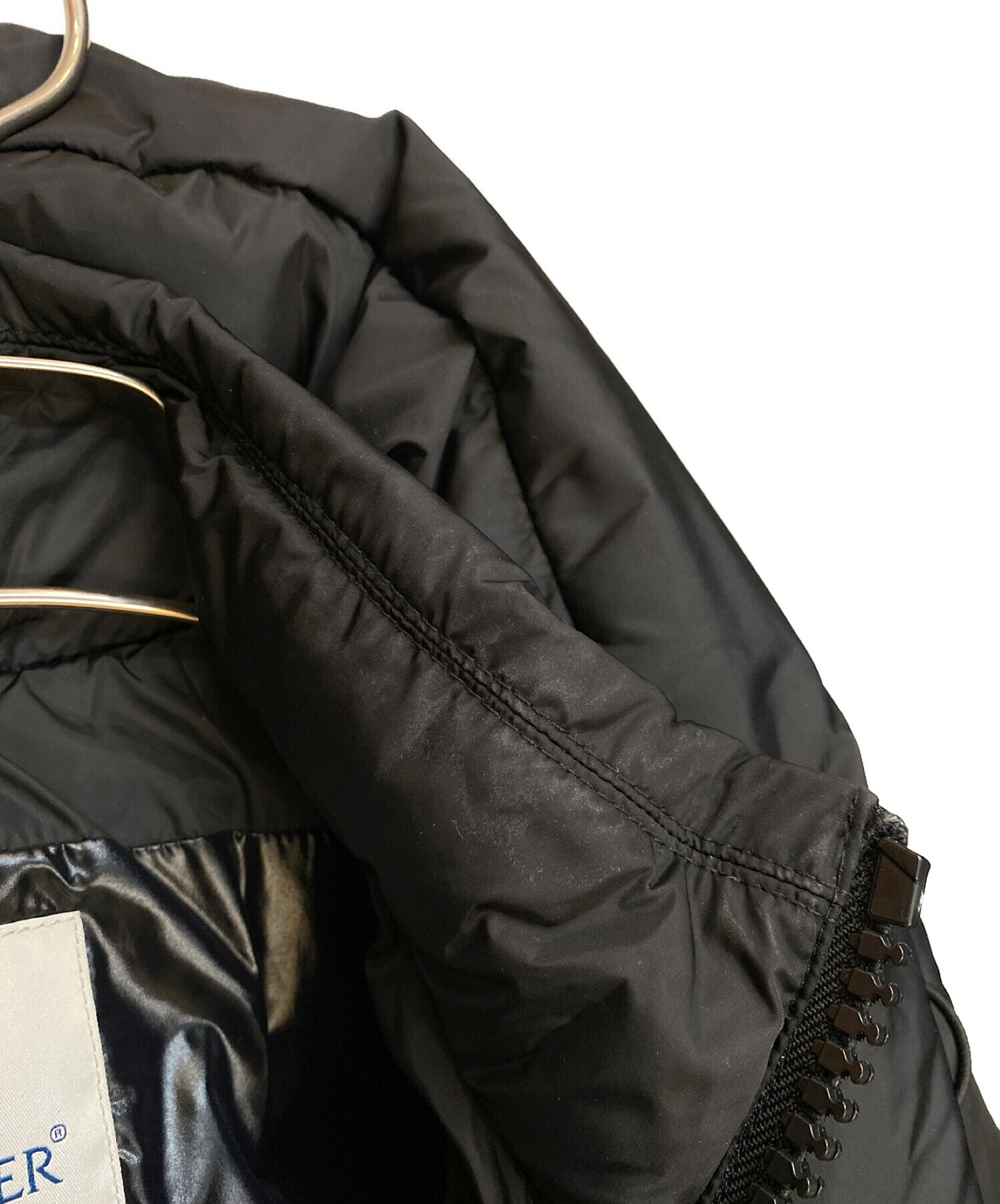 中古・古着通販】MONCLER (モンクレール) CYROSELLE(シロセス 中古・古着通販】MONCLER (モンクレール) CYROSELLE(シロセス