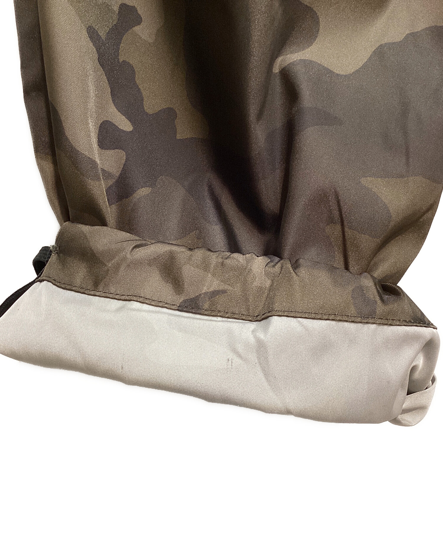 中古・古着通販】PRADA (プラダ) Camouflage nylon cargo pants 