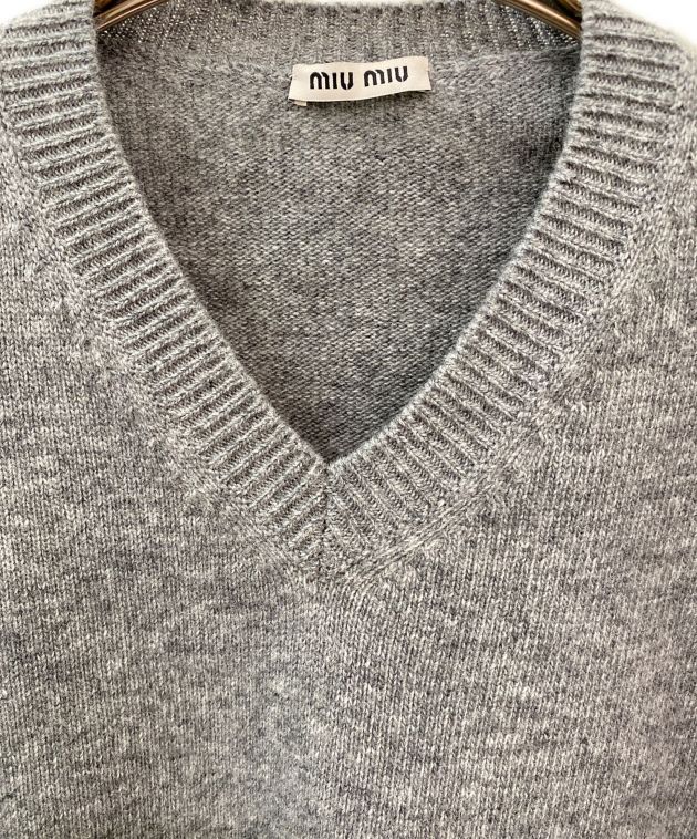 中古・古着通販】MIU MIU (ミュウミュウ) Vネックバックロゴニット