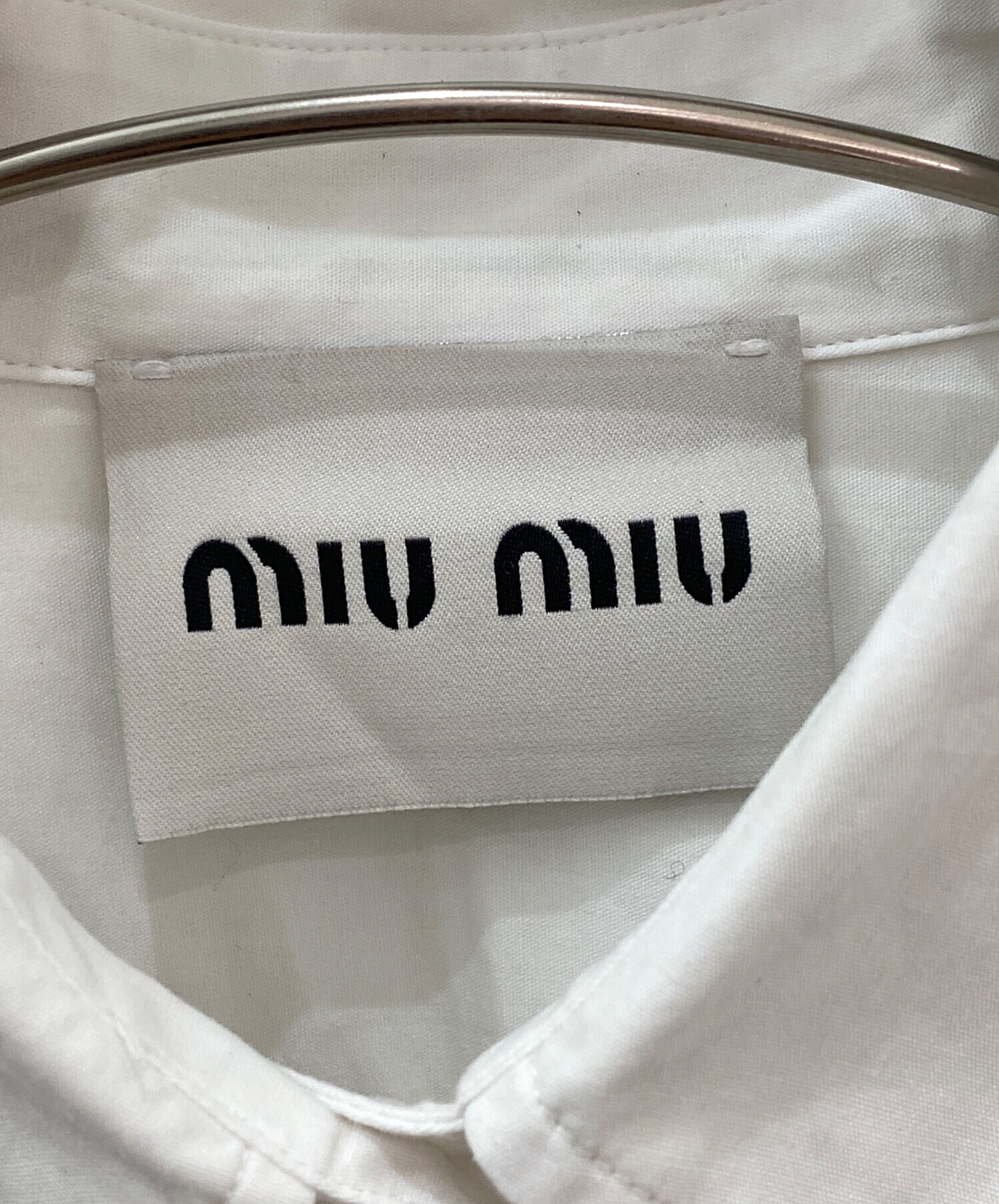 中古・古着通販】MIU MIU (ミュウミュウ) ロゴパッチシャツ ホワイト 