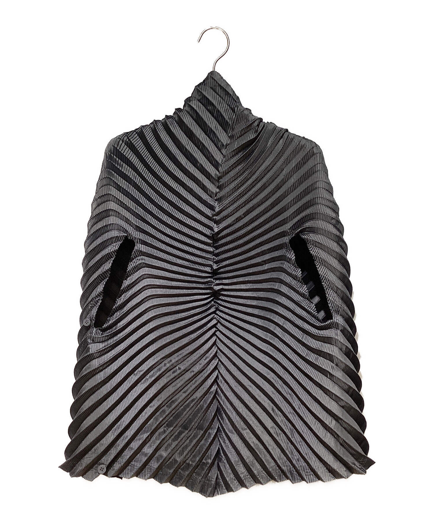 中古・古着通販】ISSEY MIYAKE (イッセイミヤケ) Pleats shaped Vest