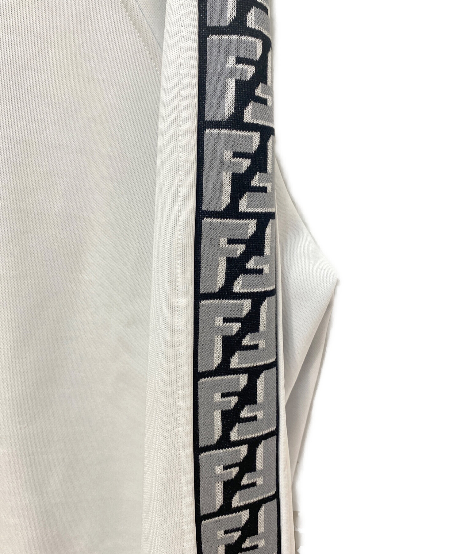 中古・古着通販】FENDI (フェンディ) ロゴスリーブスウェット グレー