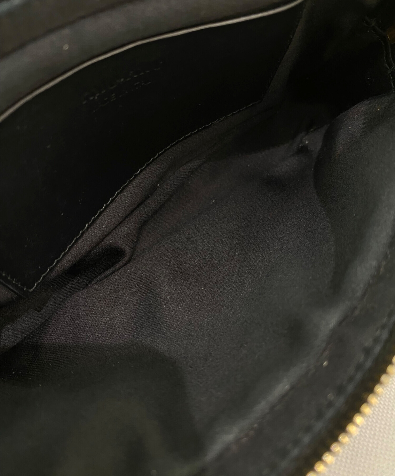 中古・古着通販】MIU MIU (ミュウミュウ) ロゴベルトバッグ ブラック