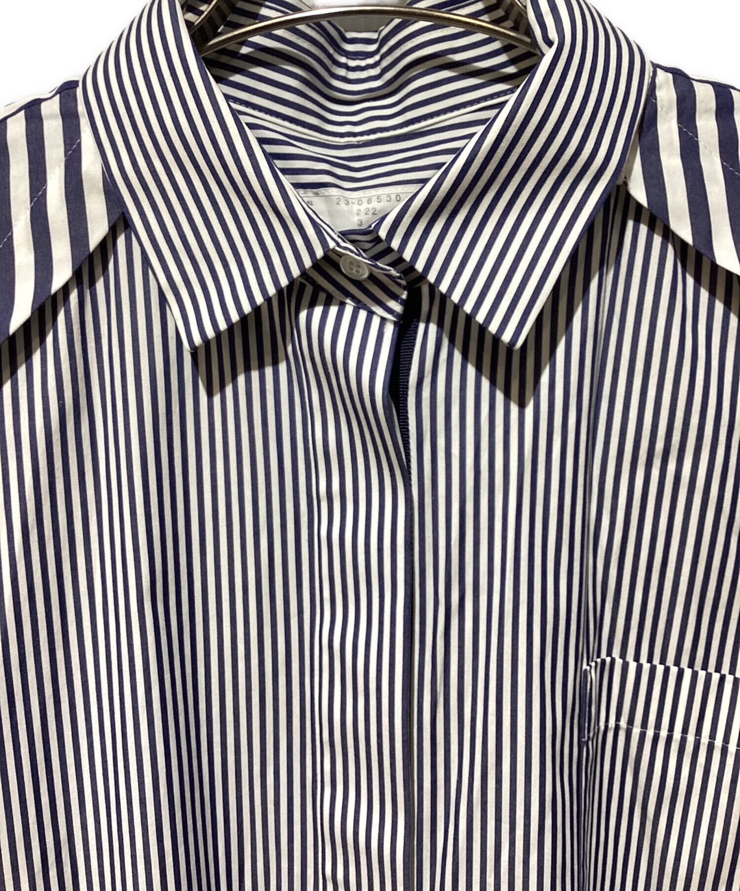 トップス Sacai 23SS Bianco maxi shirt 中古・古着通販】sacai (サカイ) 23SS Bianco maxi shirt with cut-out