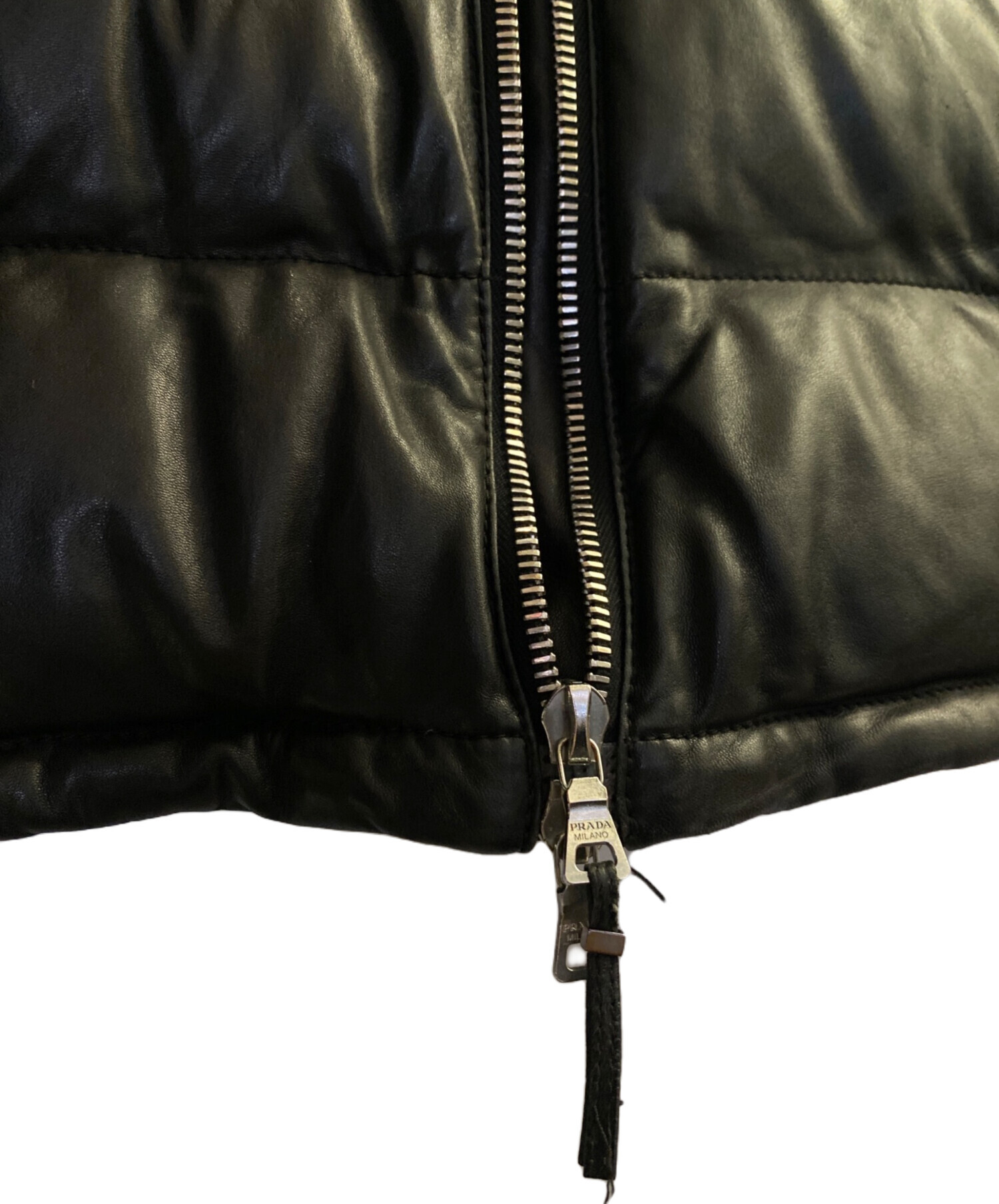 中古・古着通販】PRADA (プラダ) レザー ダウンジャケット ブラック 