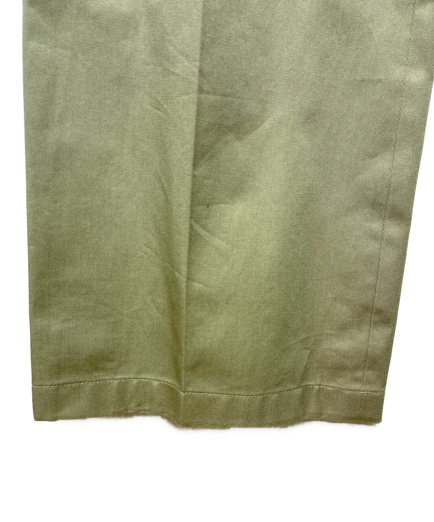 LOEWE オリーブ色 パンツ 中古・古着通販】LOEWE (ロエベ) PLEATED TROUSERS オリーブ サイズ:46